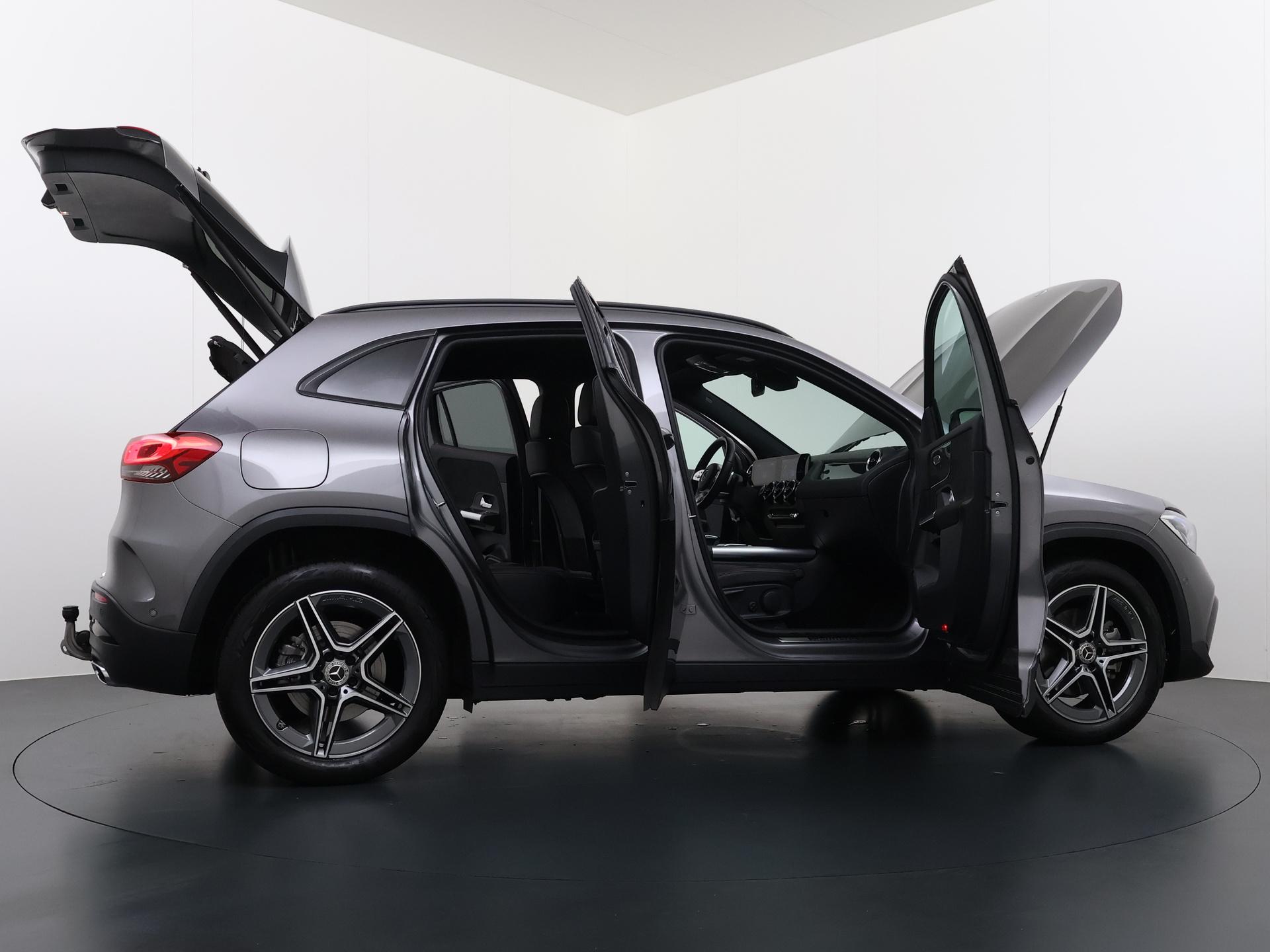 Mercedes-Benz GLA 250 e AMG Line 9