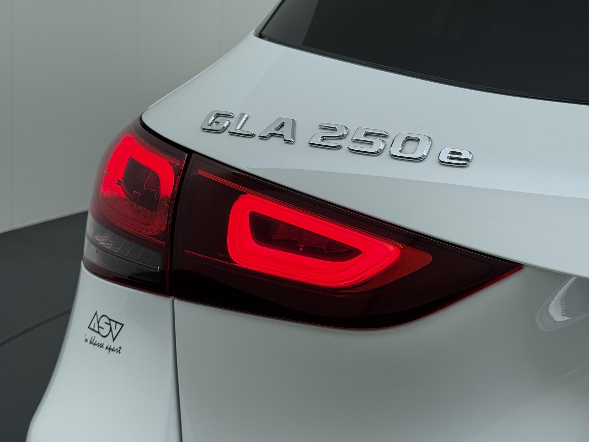 Mercedes-Benz GLA 250 e AMG Business Solution Limited 11