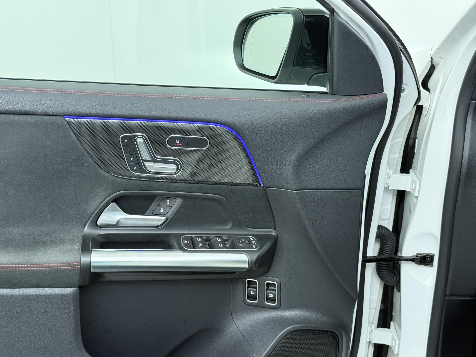 Mercedes-Benz GLA 250 e AMG Business Solution Limited 19