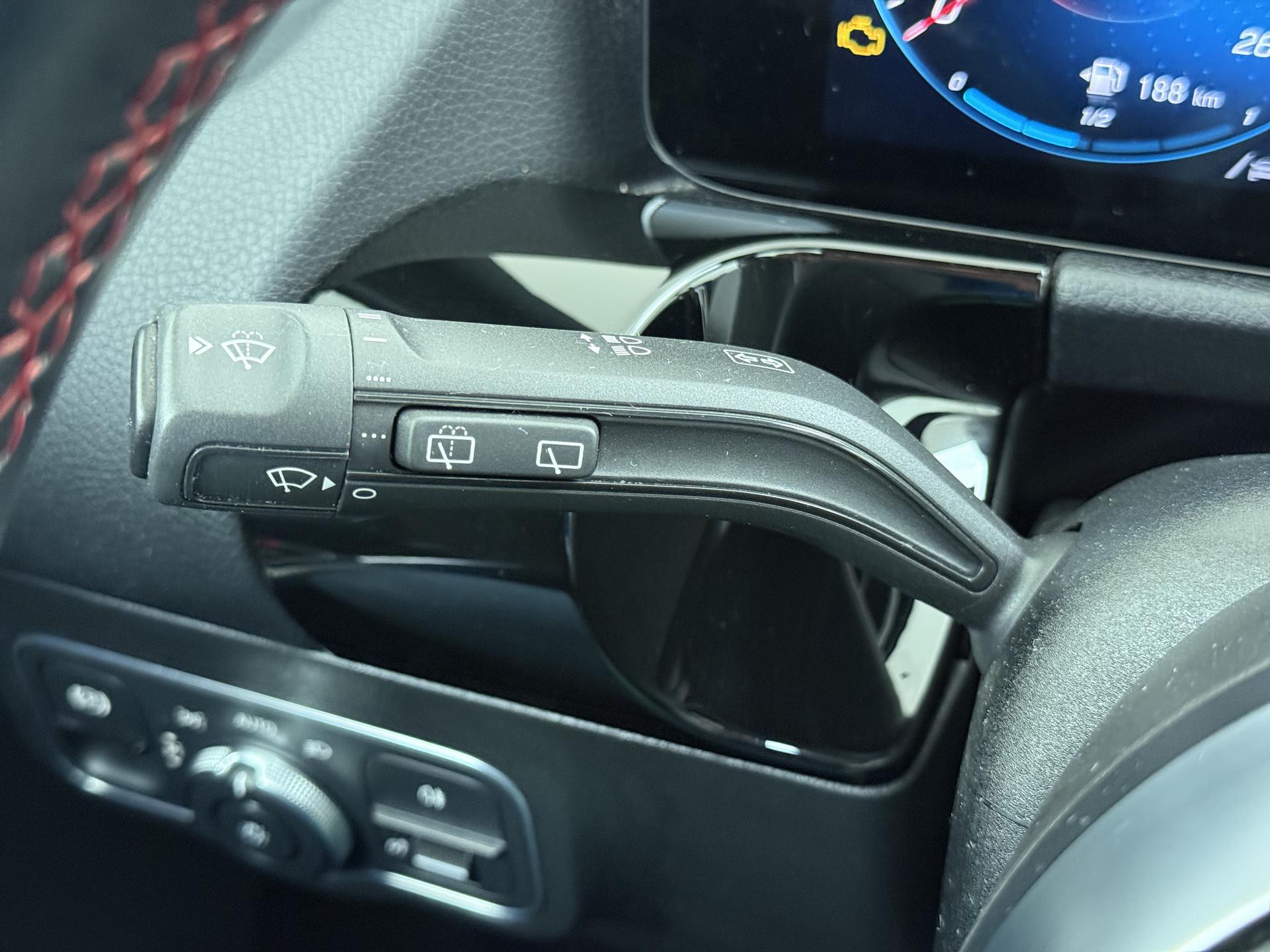 Mercedes-Benz GLA 250 e AMG Business Solution Limited 31