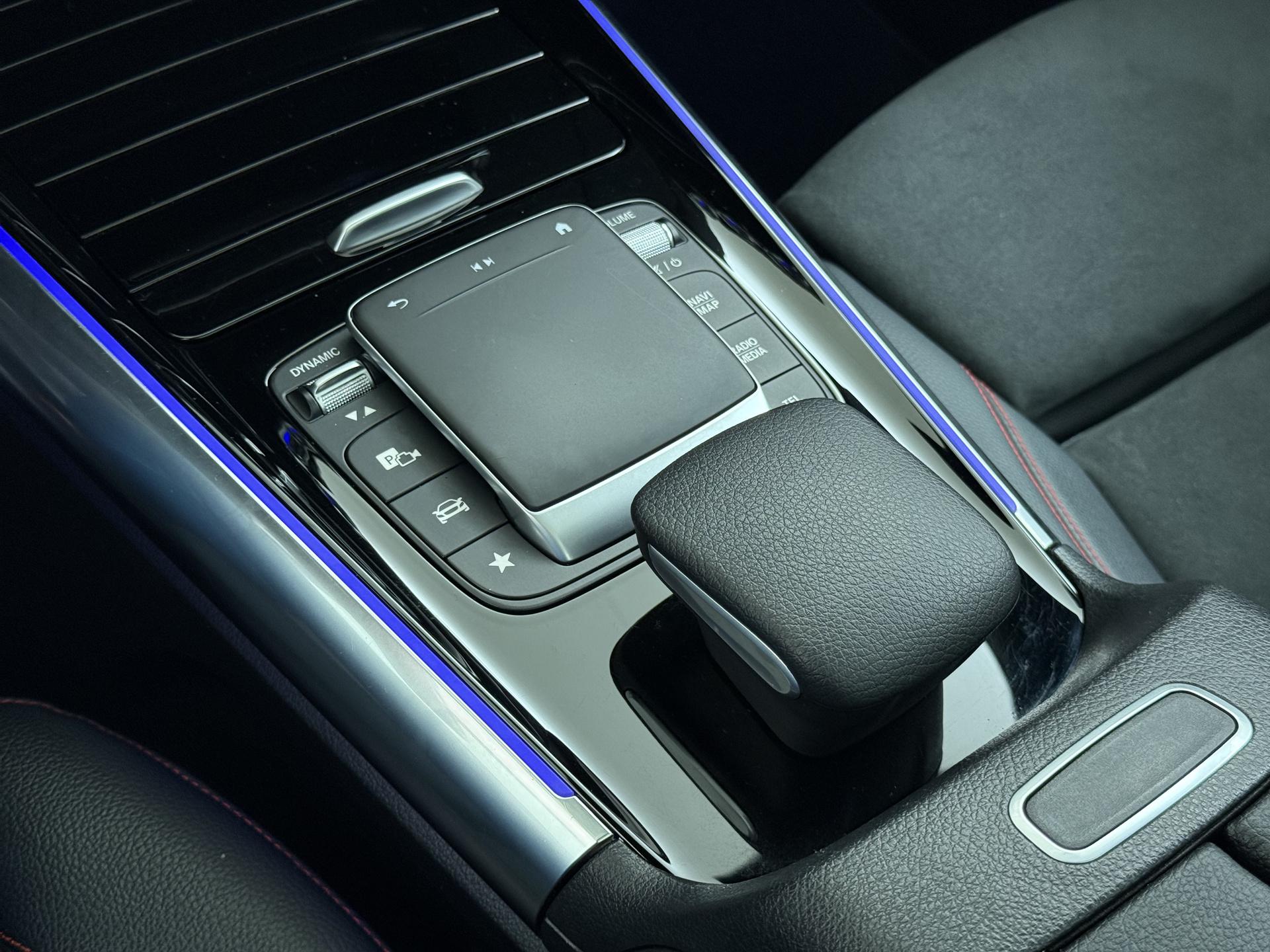 Mercedes-Benz GLA 250 e AMG Business Solution Limited 46