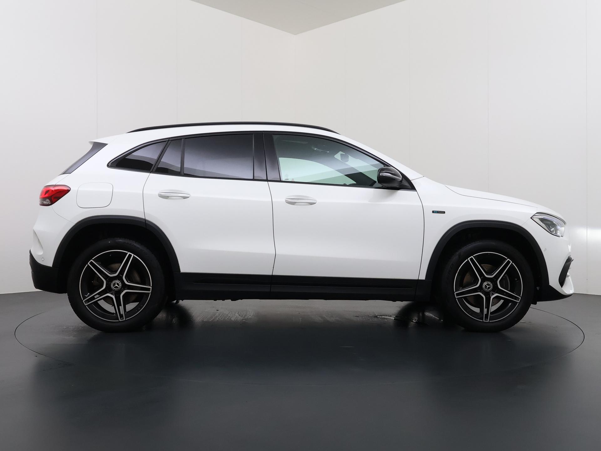 Mercedes-Benz GLA 250 e AMG Business Solution Limited 5