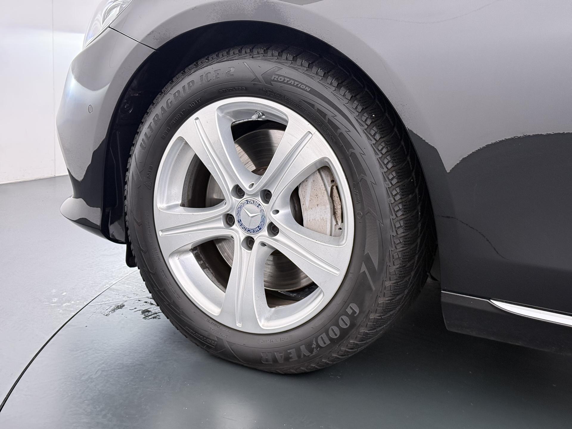 Mercedes-Benz E-Klasse 350 d Ambition 13