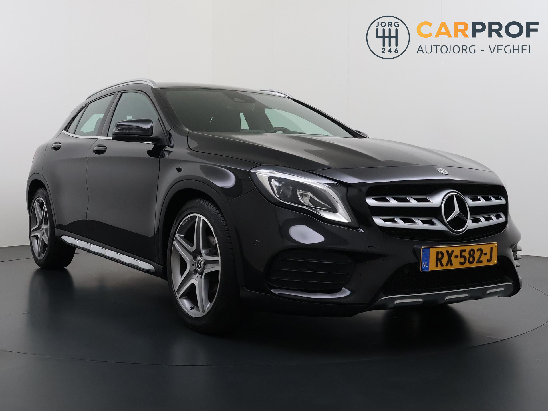 Mercedes-Benz GLA-klasse 180 Business Solution AMG 3