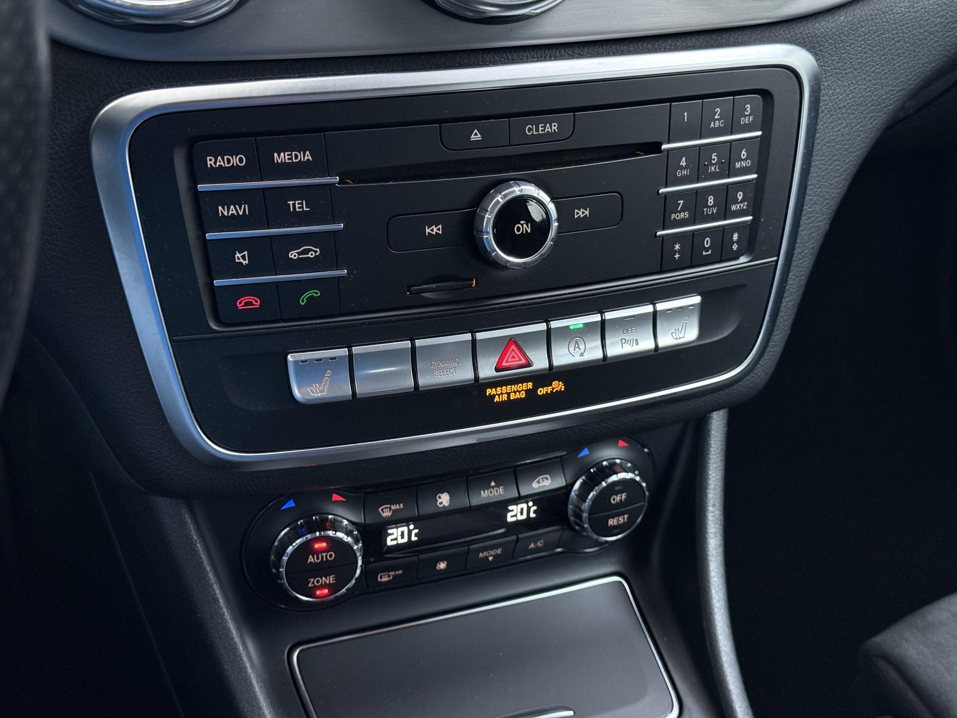 Mercedes-Benz GLA-klasse 180 Business Solution AMG 33