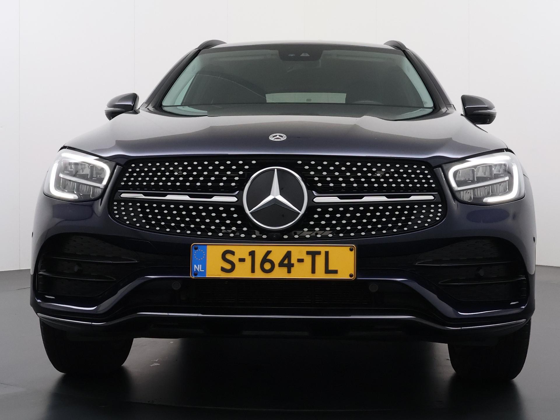 Mercedes-Benz GLC 300e 4MATIC AMG-Line 11