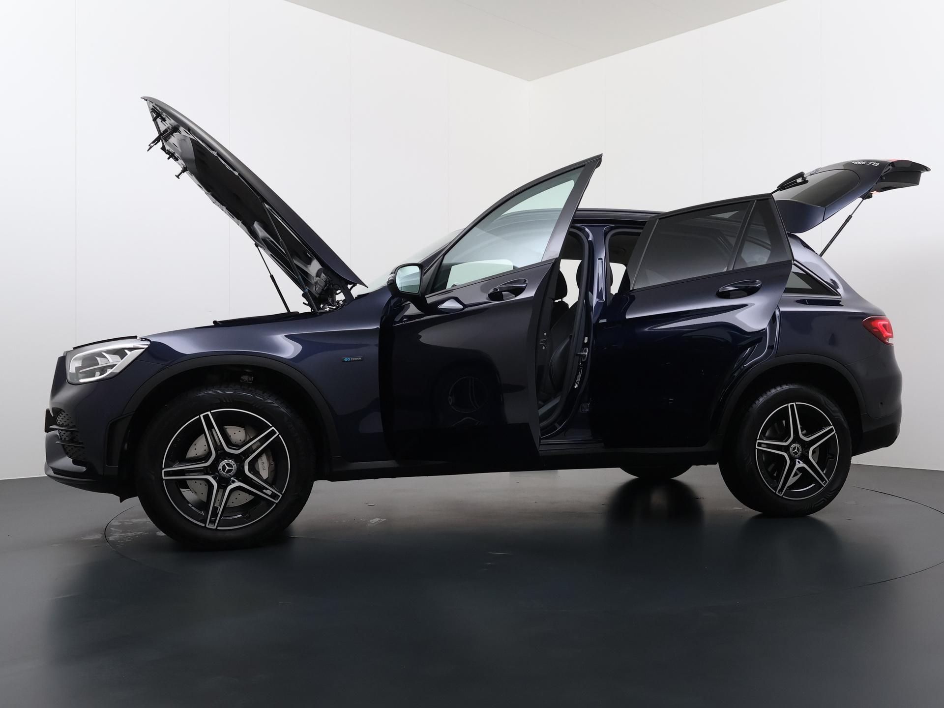 Mercedes-Benz GLC 300e 4MATIC AMG-Line 14