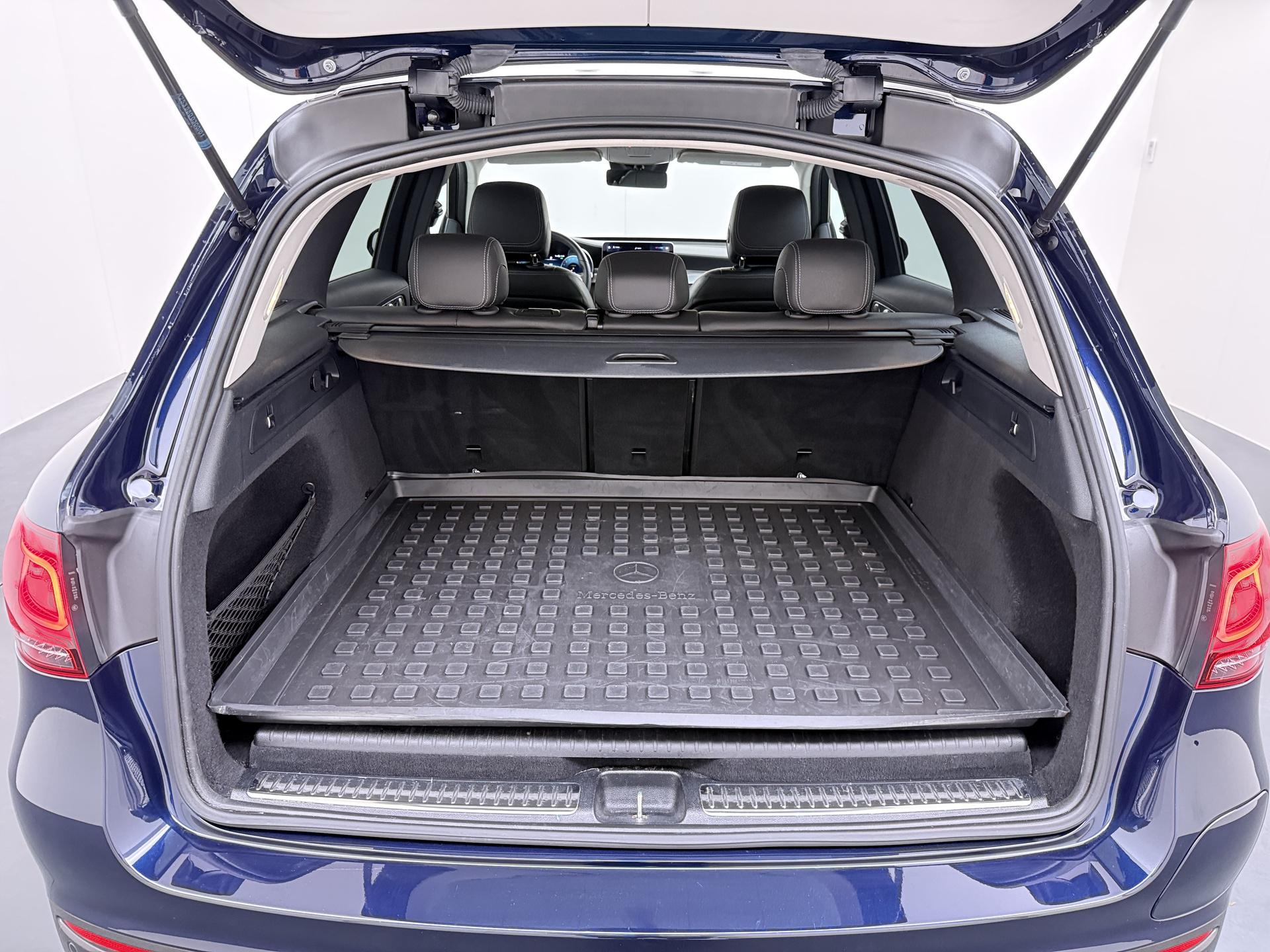 Mercedes-Benz GLC 300e 4MATIC AMG-Line 17