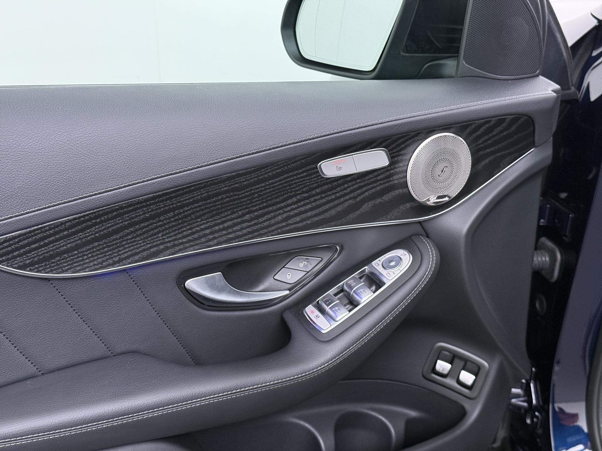 Mercedes-Benz GLC 300e 4MATIC AMG-Line 3