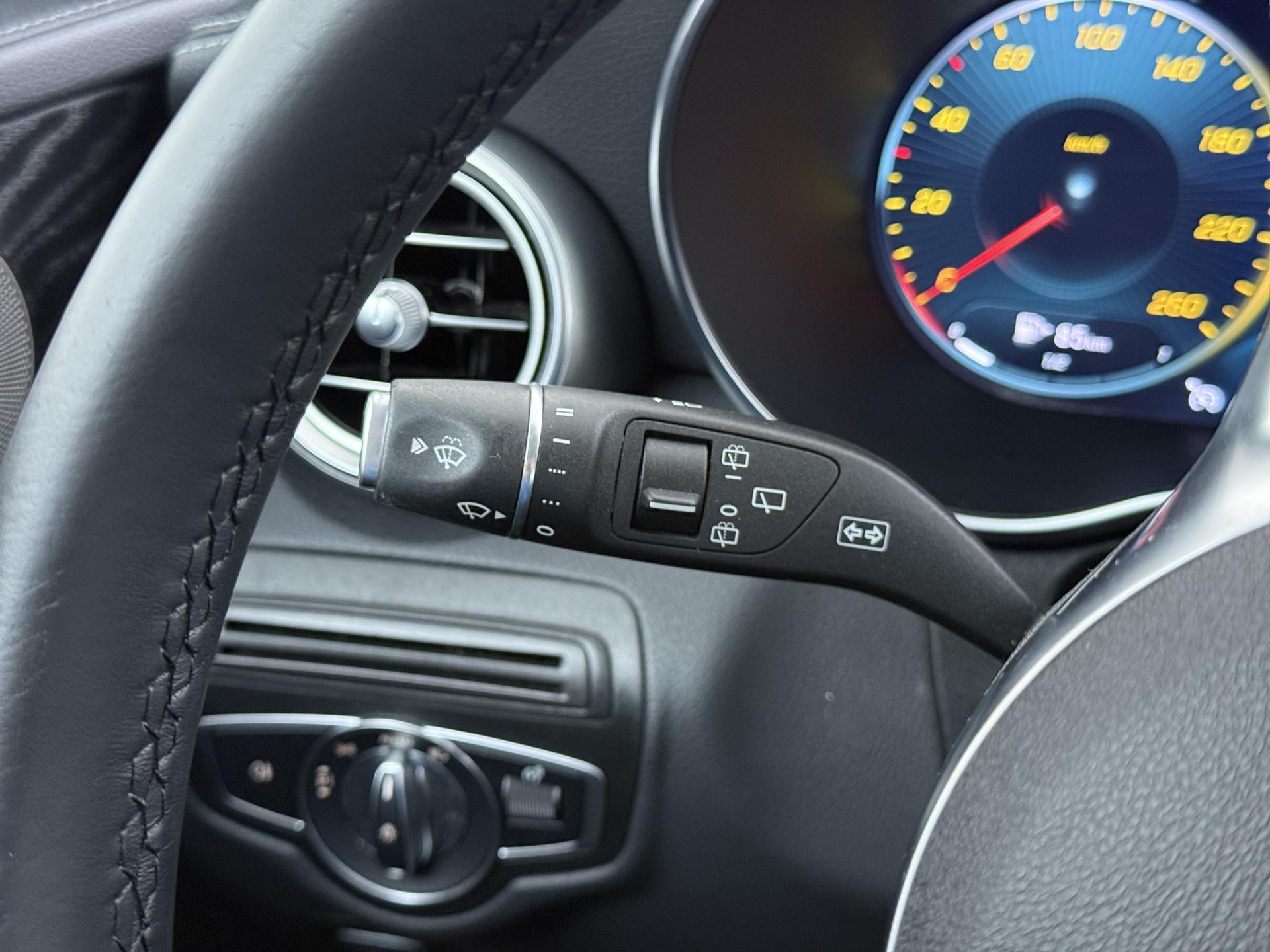 Mercedes-Benz GLC 300e 4MATIC AMG-Line 30