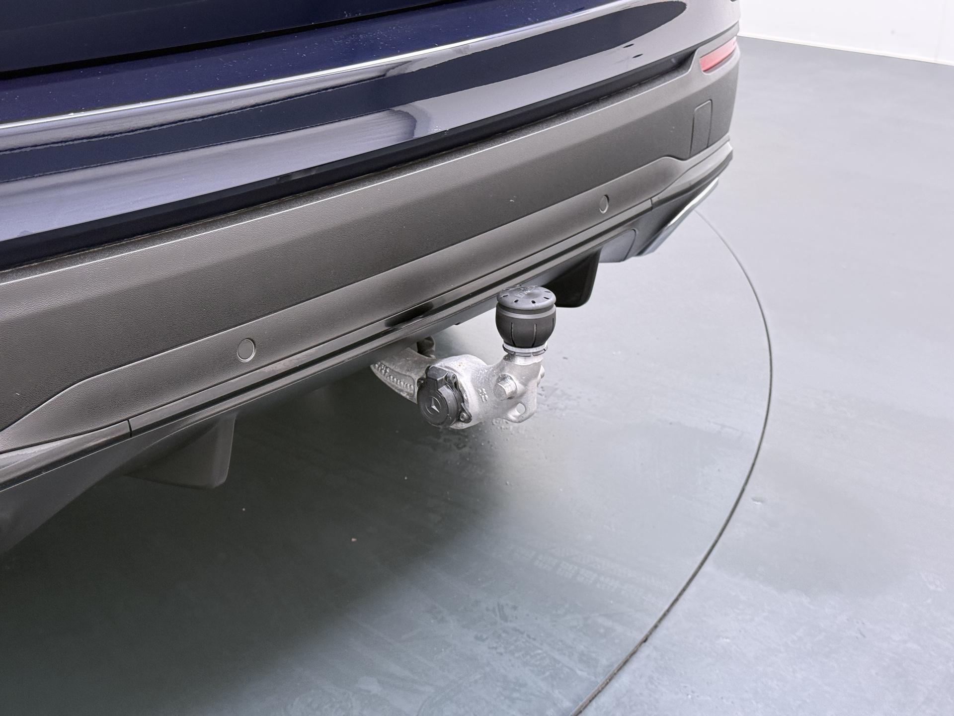 Mercedes-Benz GLC 300e 4MATIC AMG-Line 6