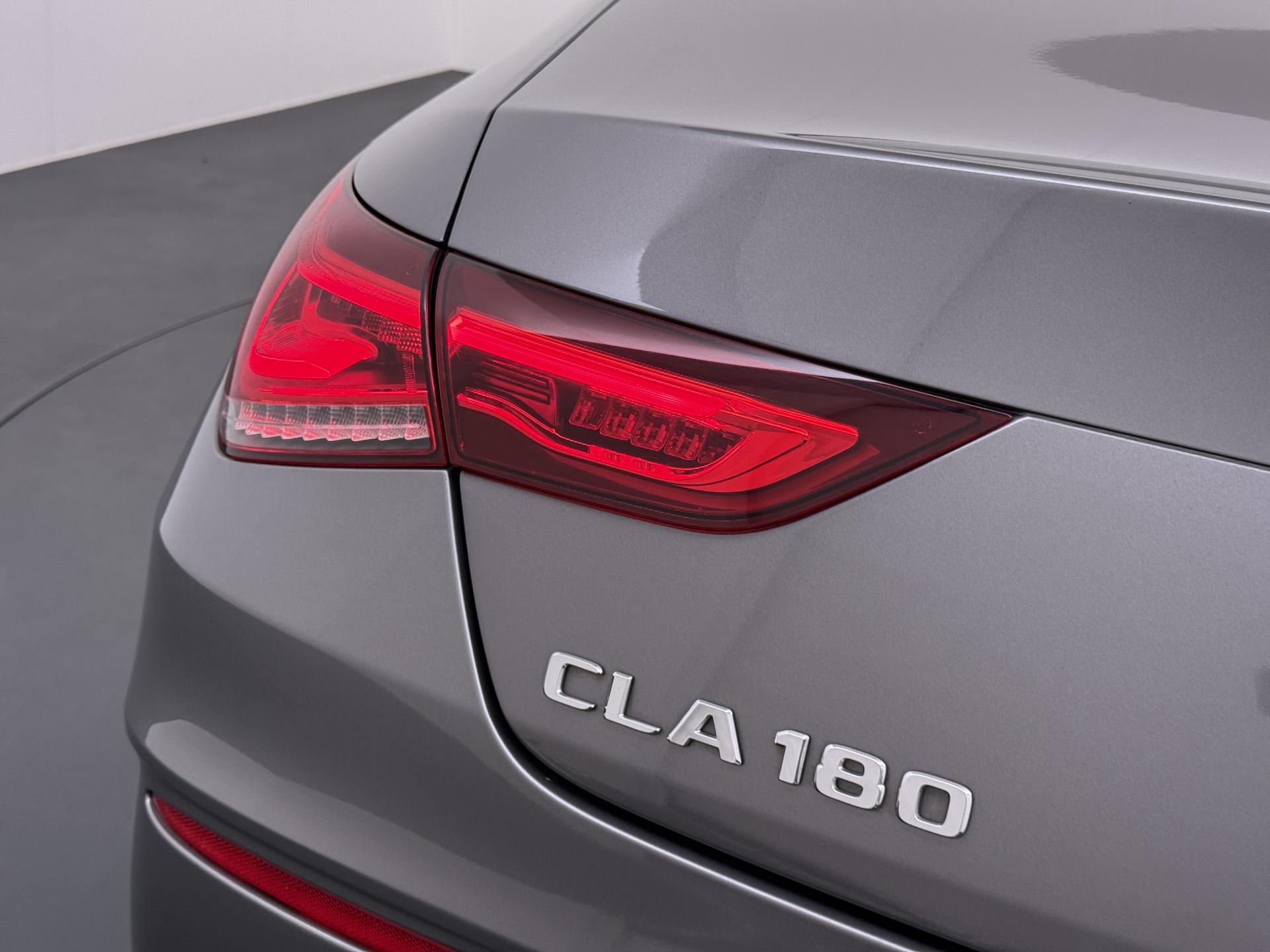 Mercedes-Benz CLA 180 AMG Business Solution 15