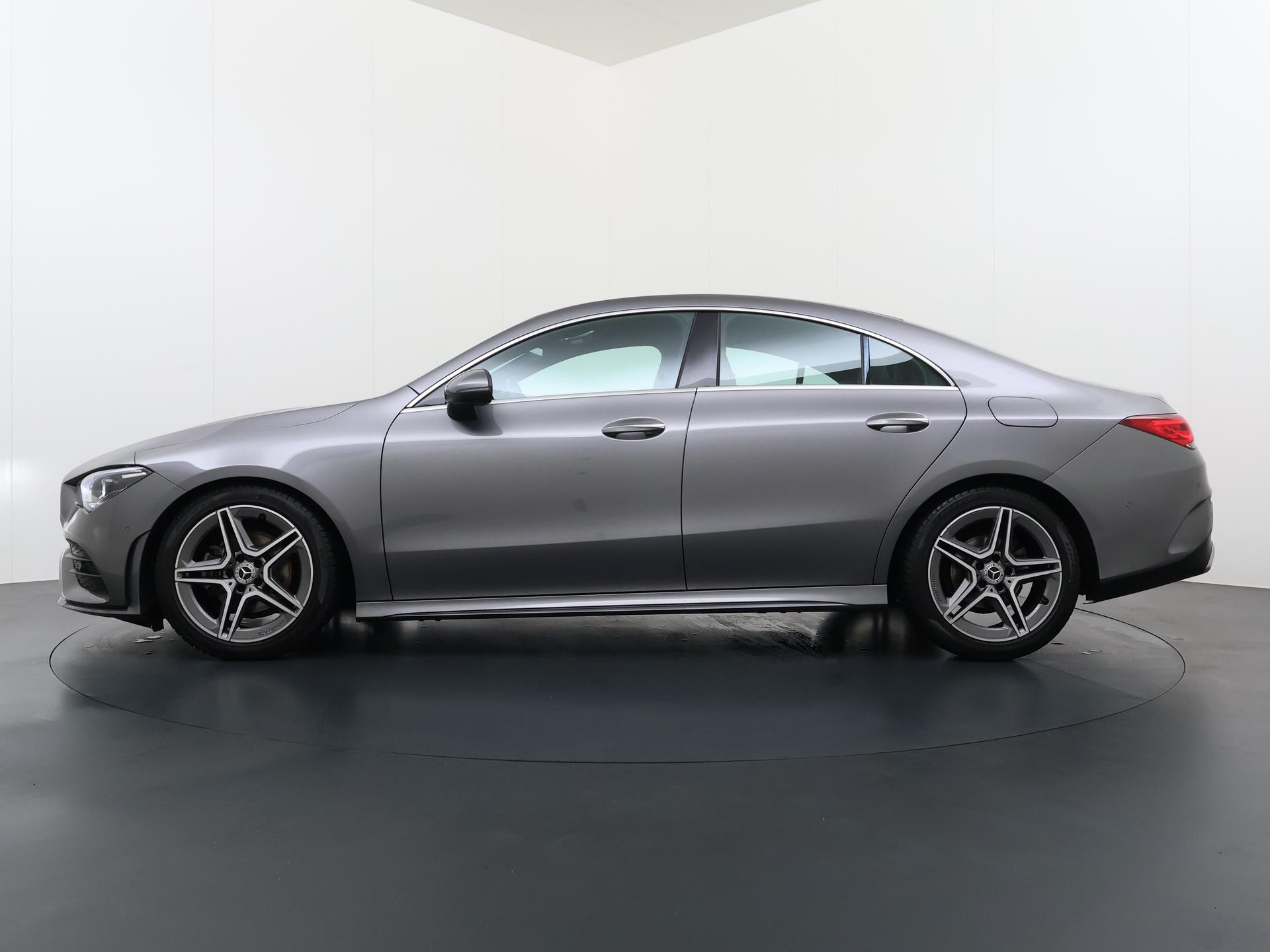 Mercedes-Benz CLA 180 AMG Business Solution 2