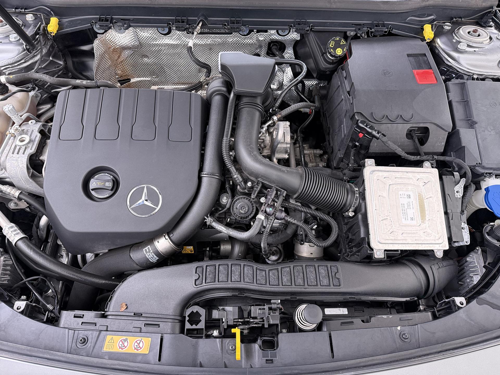 Mercedes-Benz CLA 180 AMG Business Solution 20