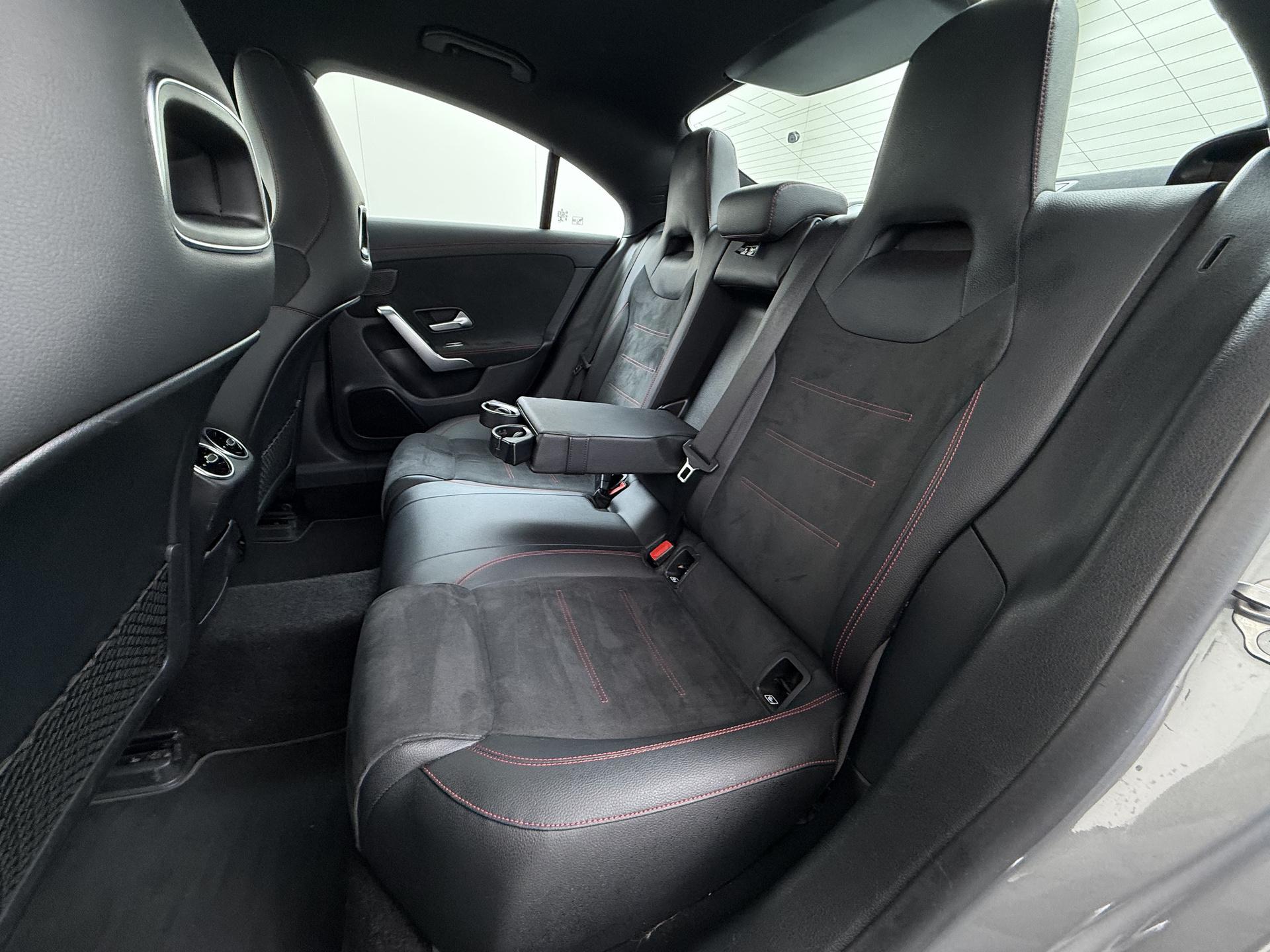 Mercedes-Benz CLA 180 AMG Business Solution 24