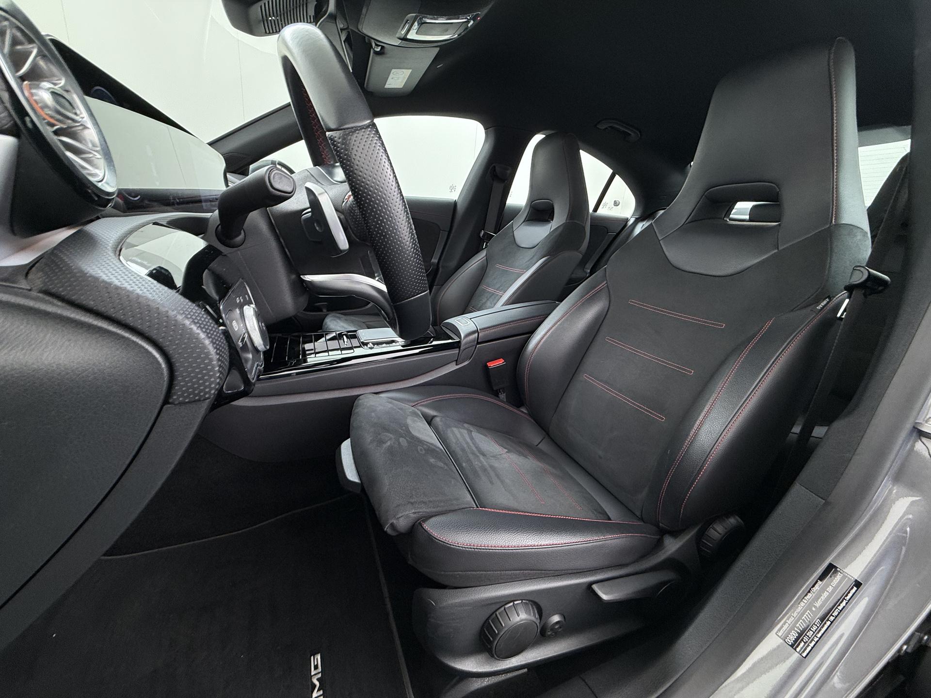 Mercedes-Benz CLA 180 AMG Business Solution 3