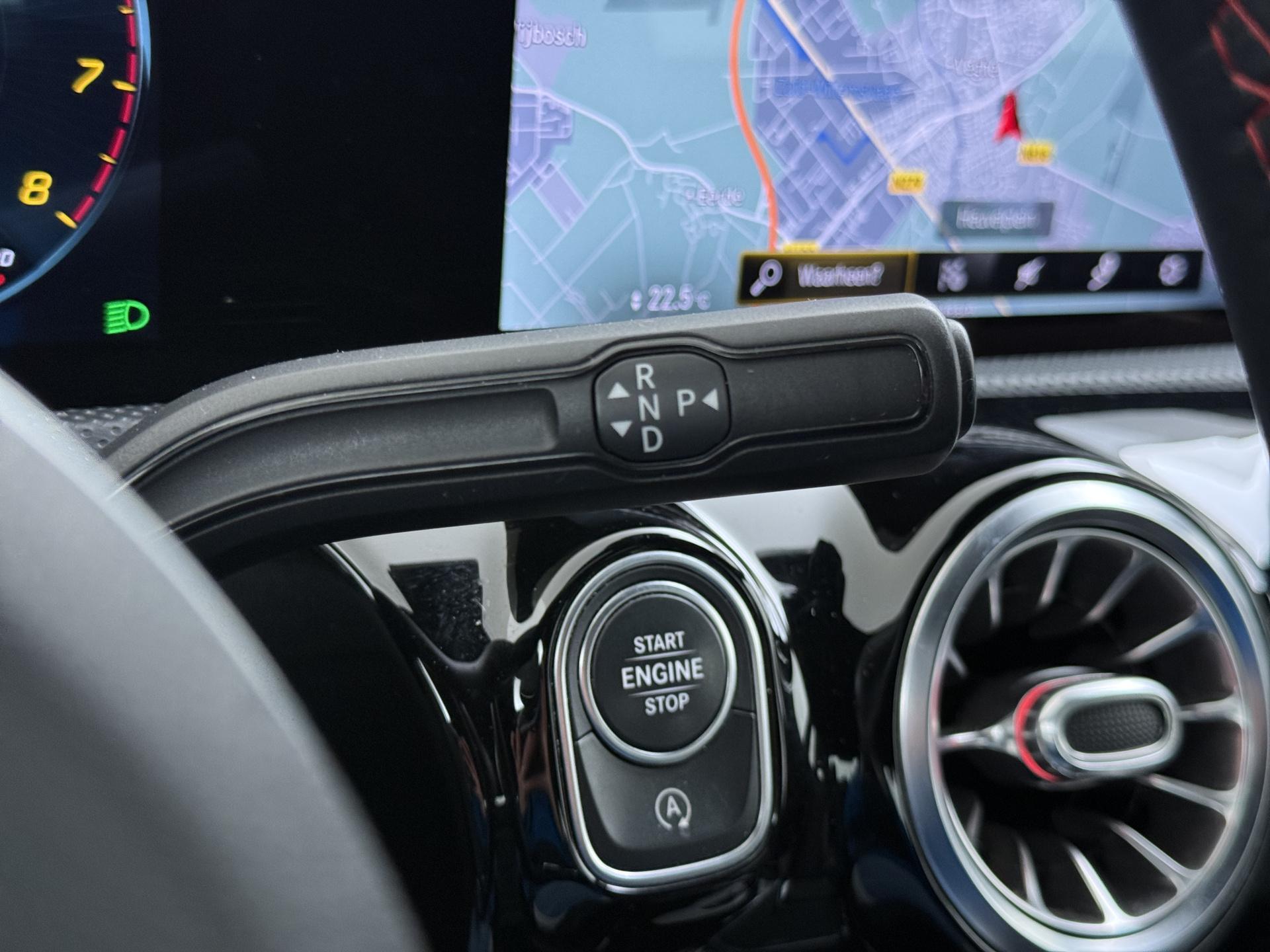 Mercedes-Benz CLA 180 AMG Business Solution 30