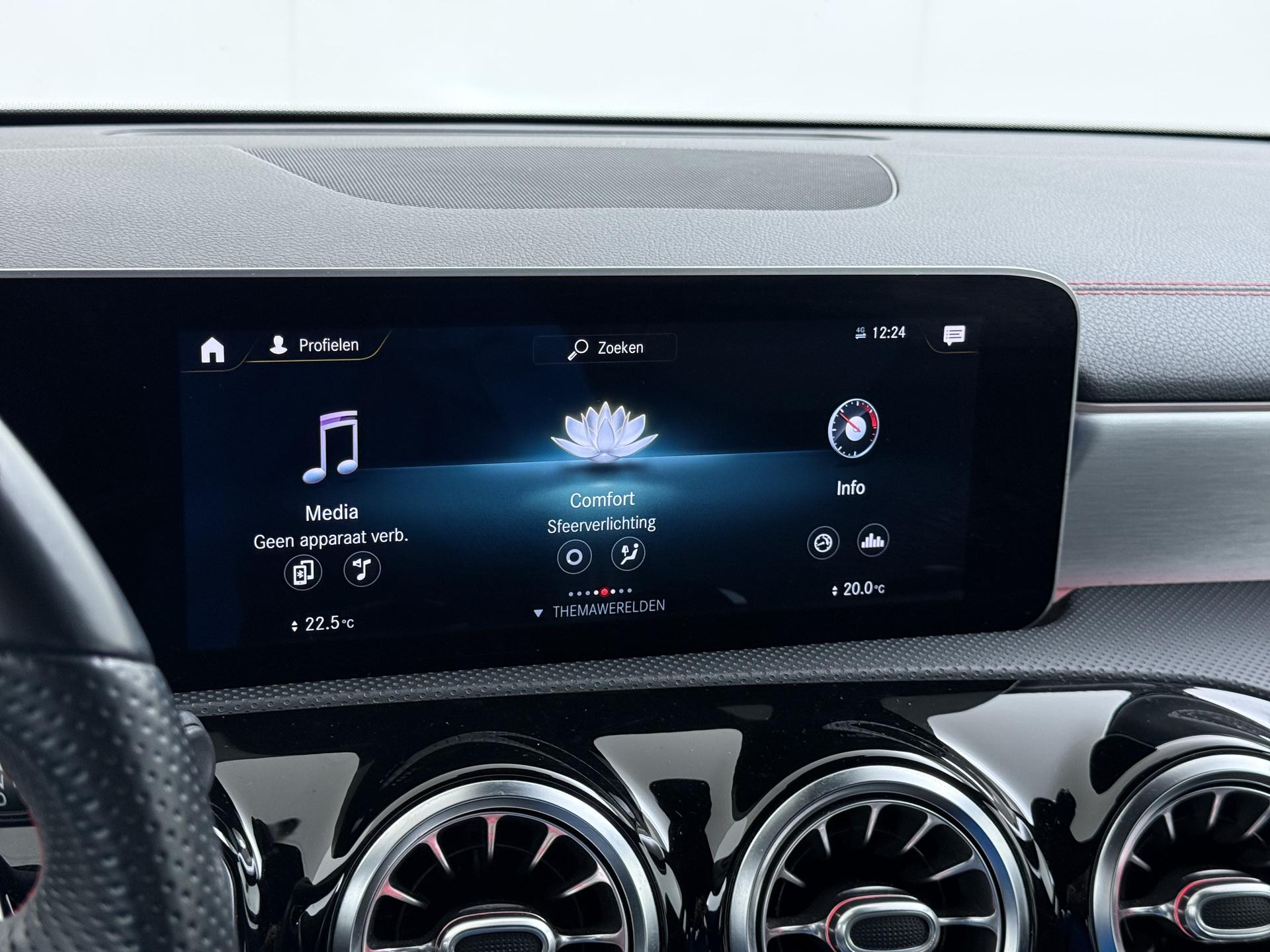 Mercedes-Benz CLA 180 AMG Business Solution 36