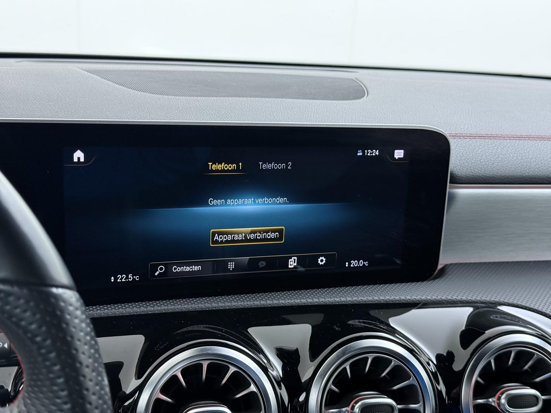 Mercedes-Benz CLA 180 AMG Business Solution 38