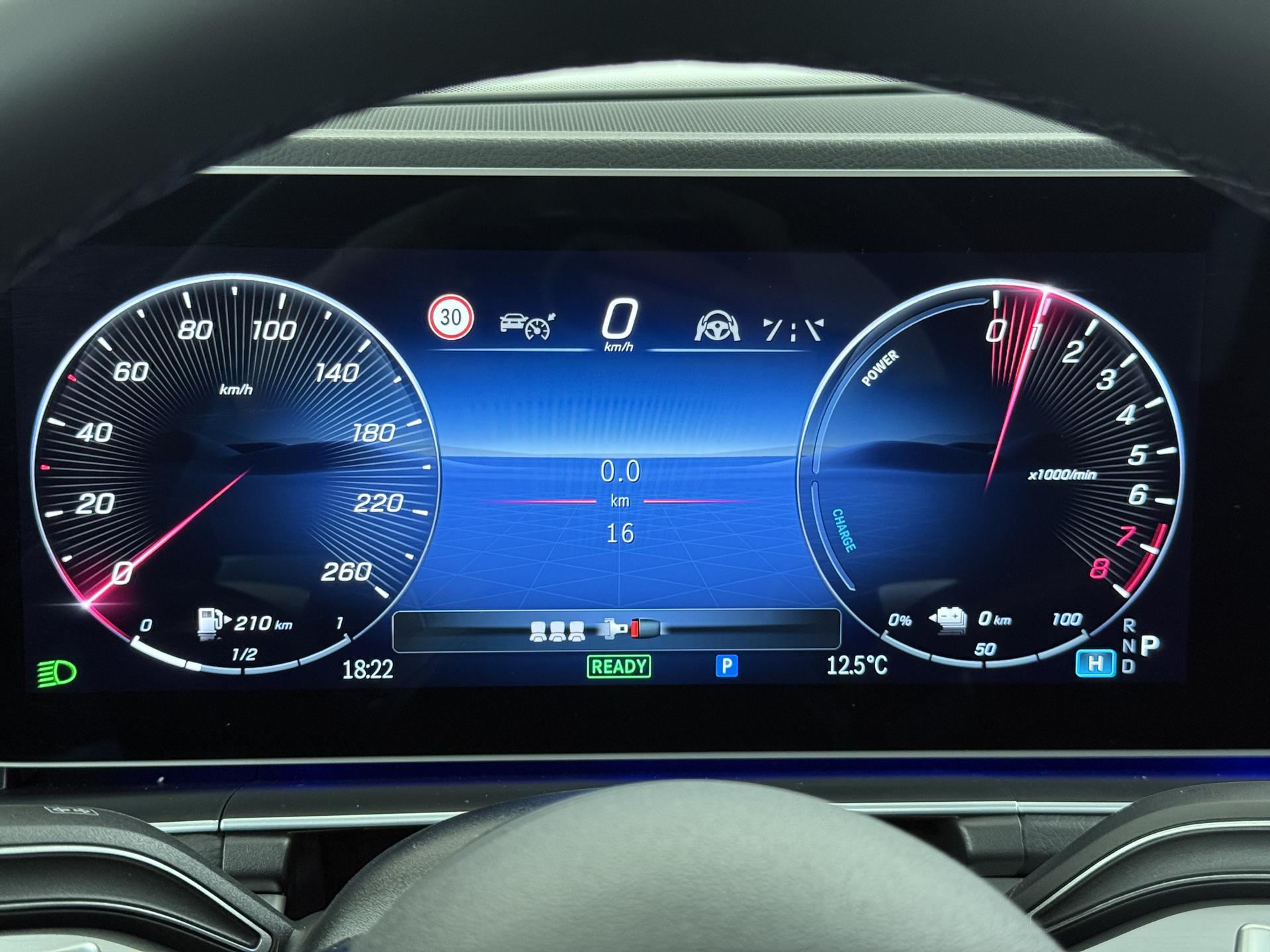 Mercedes-Benz GLE 400 e 4MATIC Sport Edition Premium Plus 37