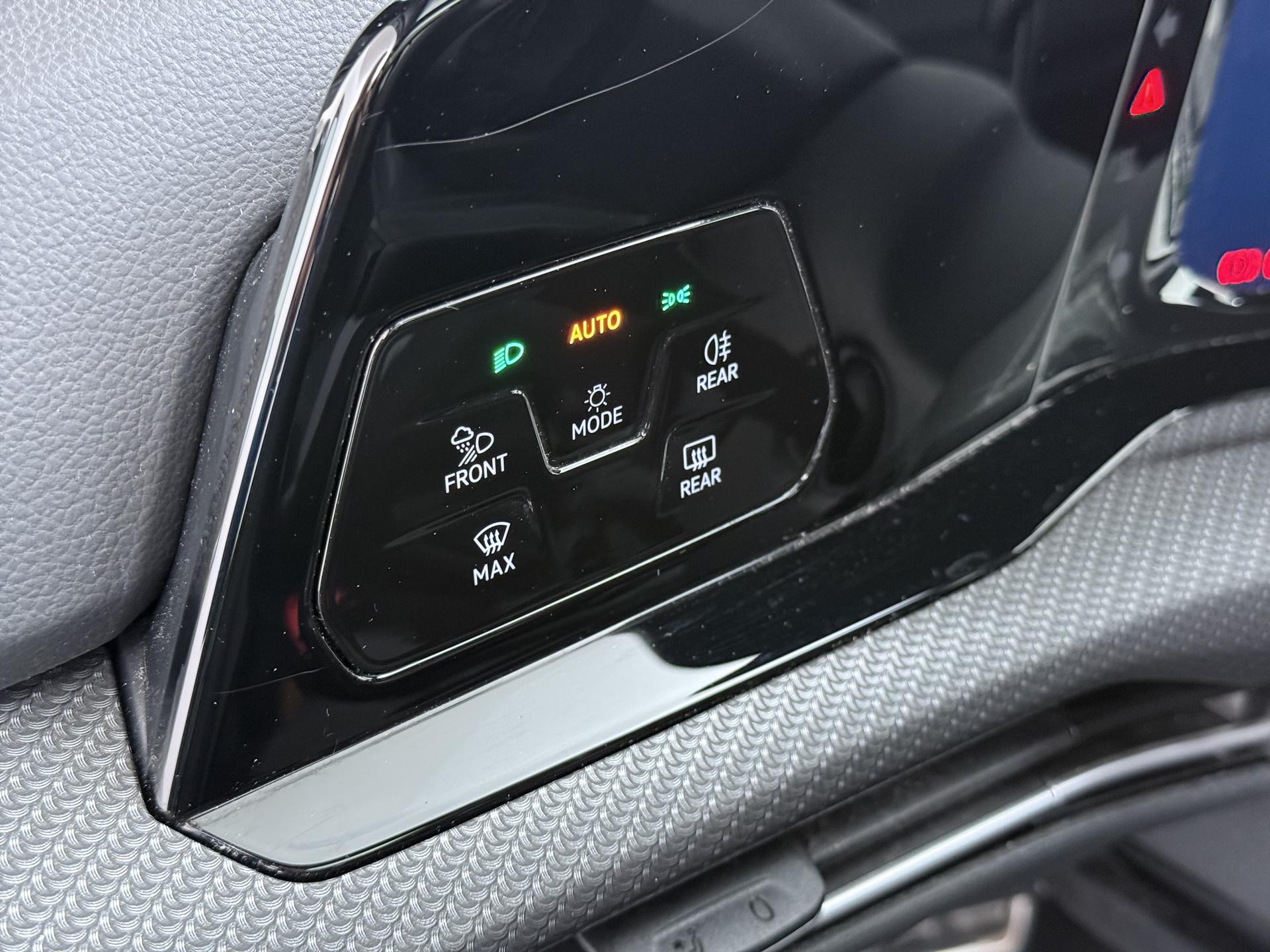 Volkswagen Golf Variant 1.5 eTSI R-Line 15