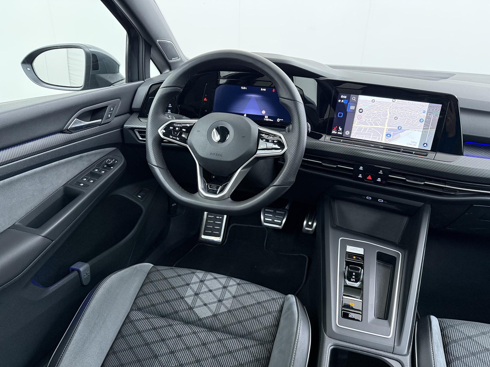 Volkswagen Golf Variant 1.5 eTSI R-Line 21