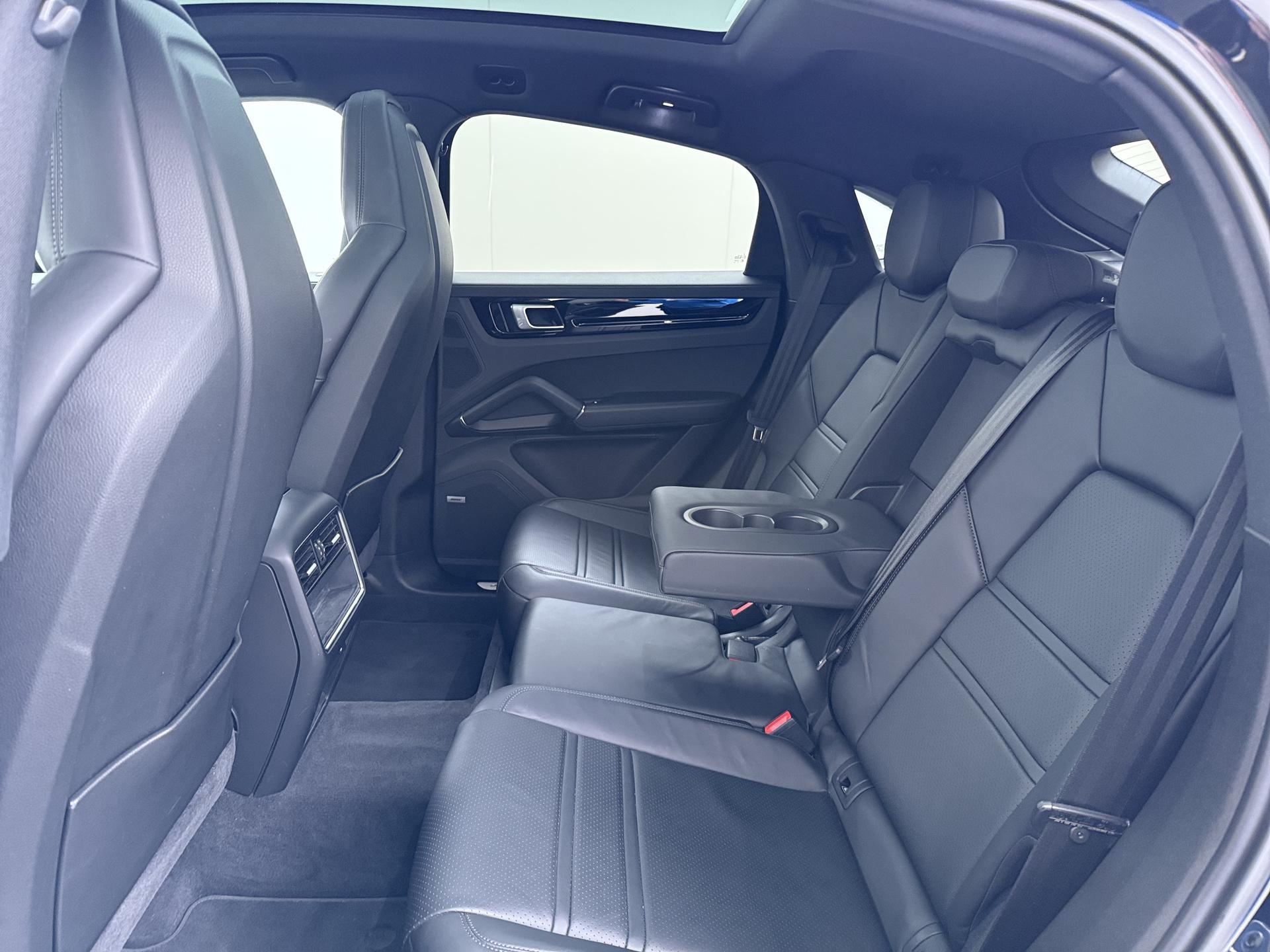 Porsche Cayenne Coupé 3.0 21