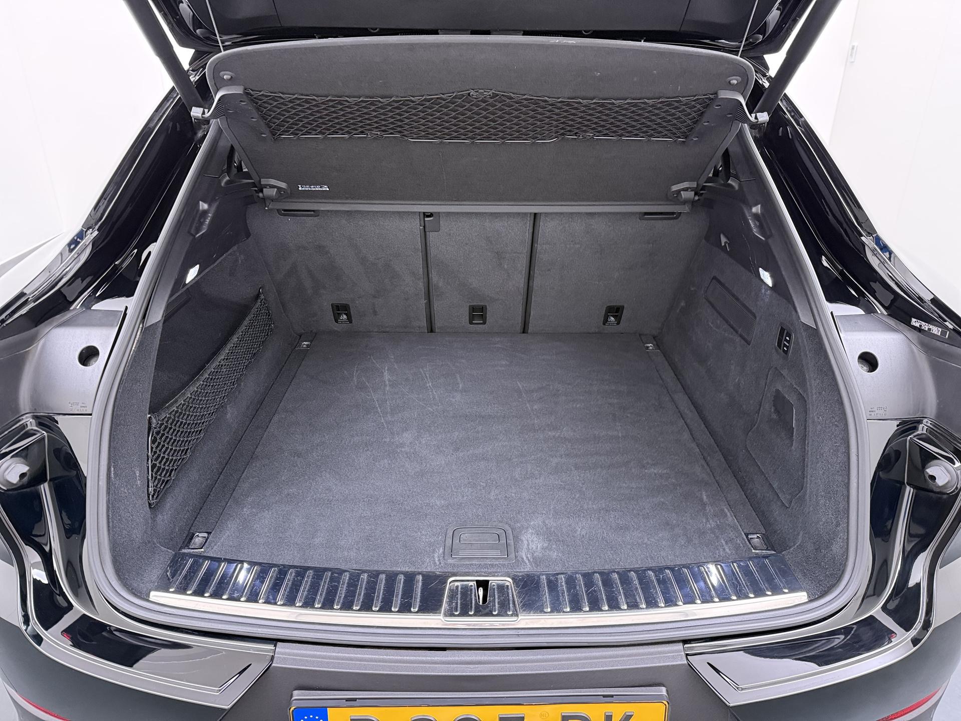 Porsche Cayenne Coupé 3.0 37