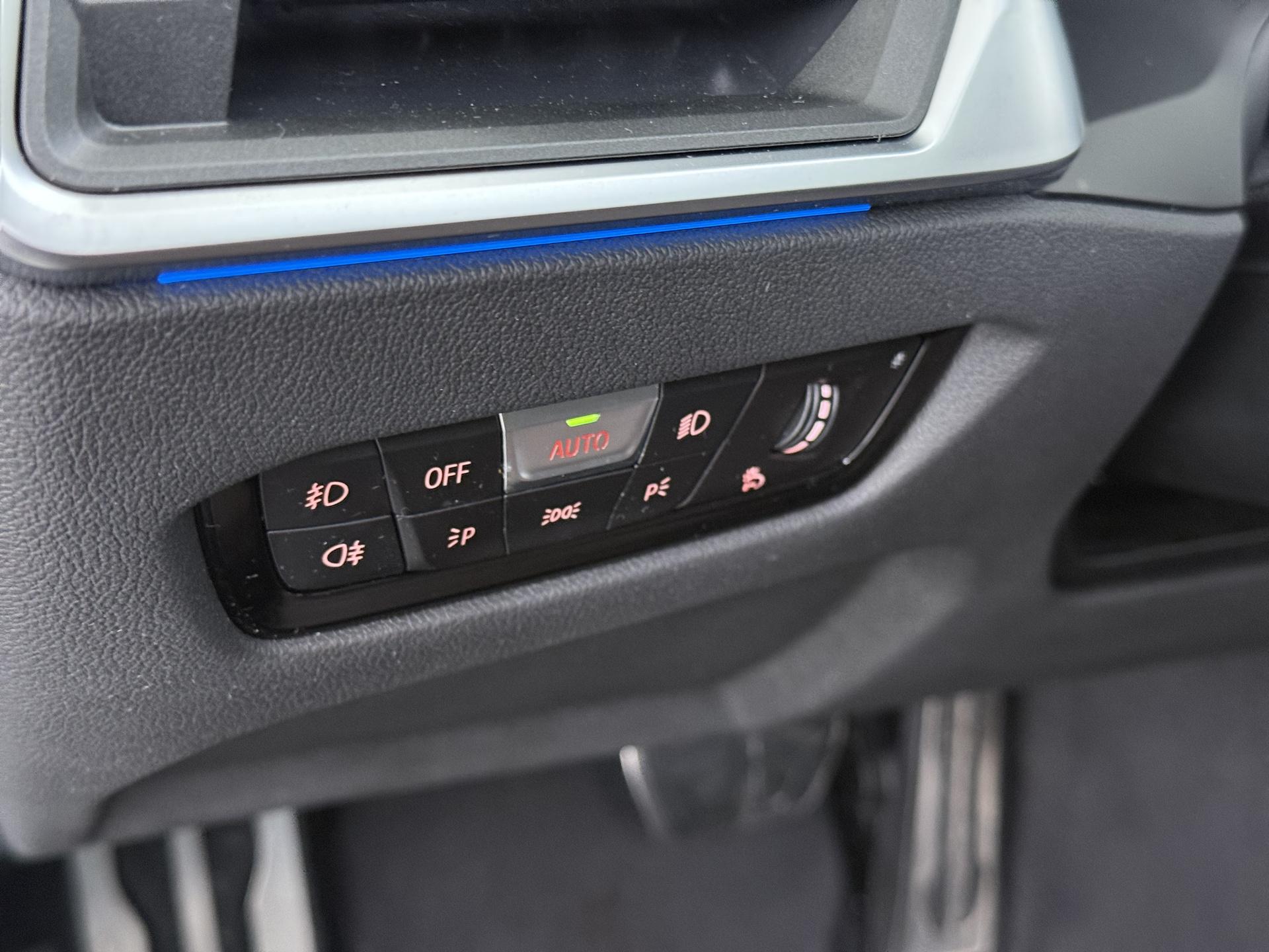 BMW 3 Serie Touring 330e 19