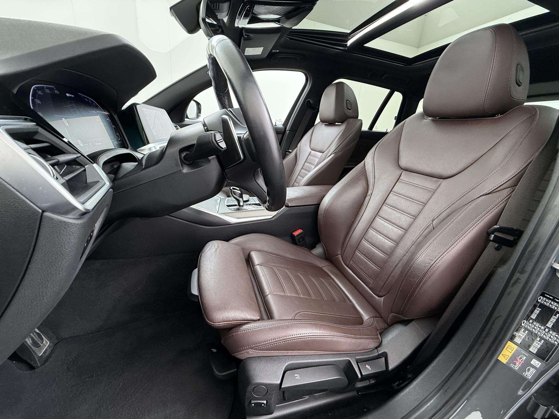 BMW 3 Serie Touring 330e 6