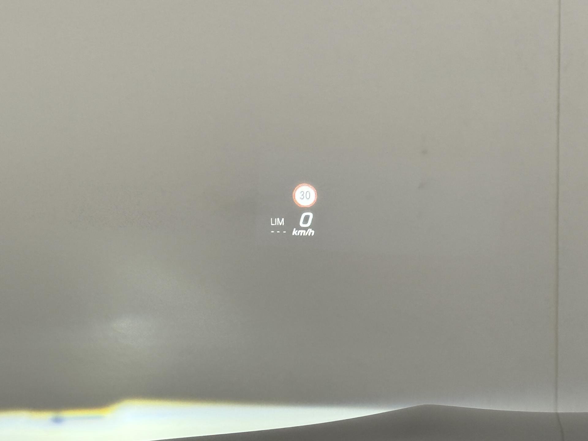 Mercedes-Benz GLA 180 Business Solution AMG 39