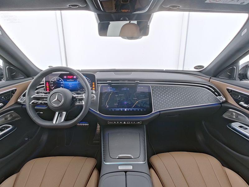 Mercedes-Benz E-Klasse Estate 300 e AMG Line 5