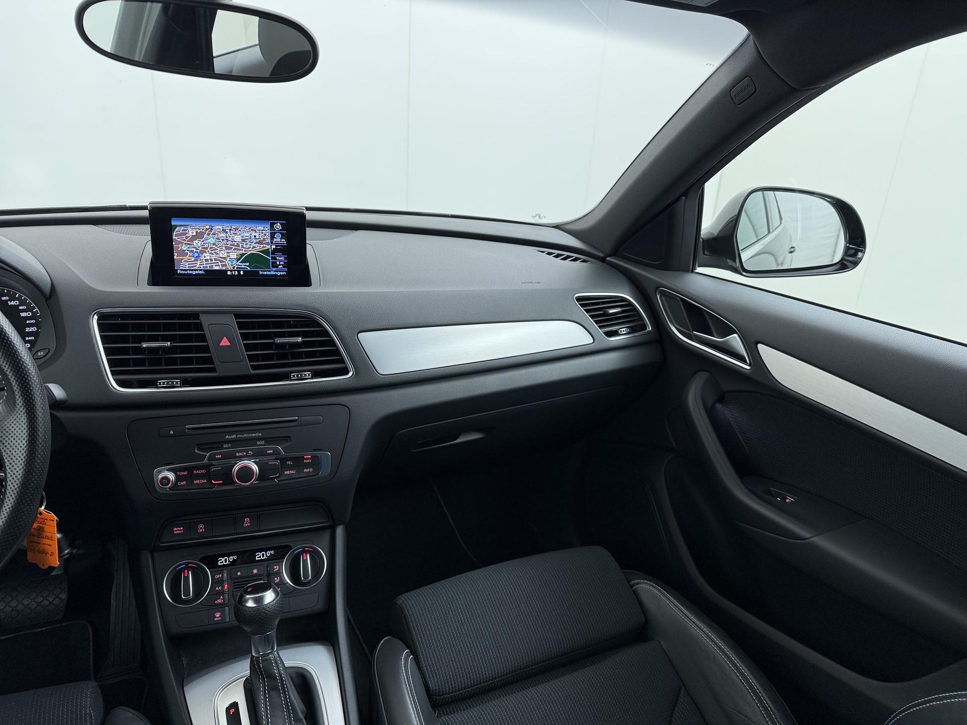 Audi Q3 1.4 TFSI CoD S Edition 18