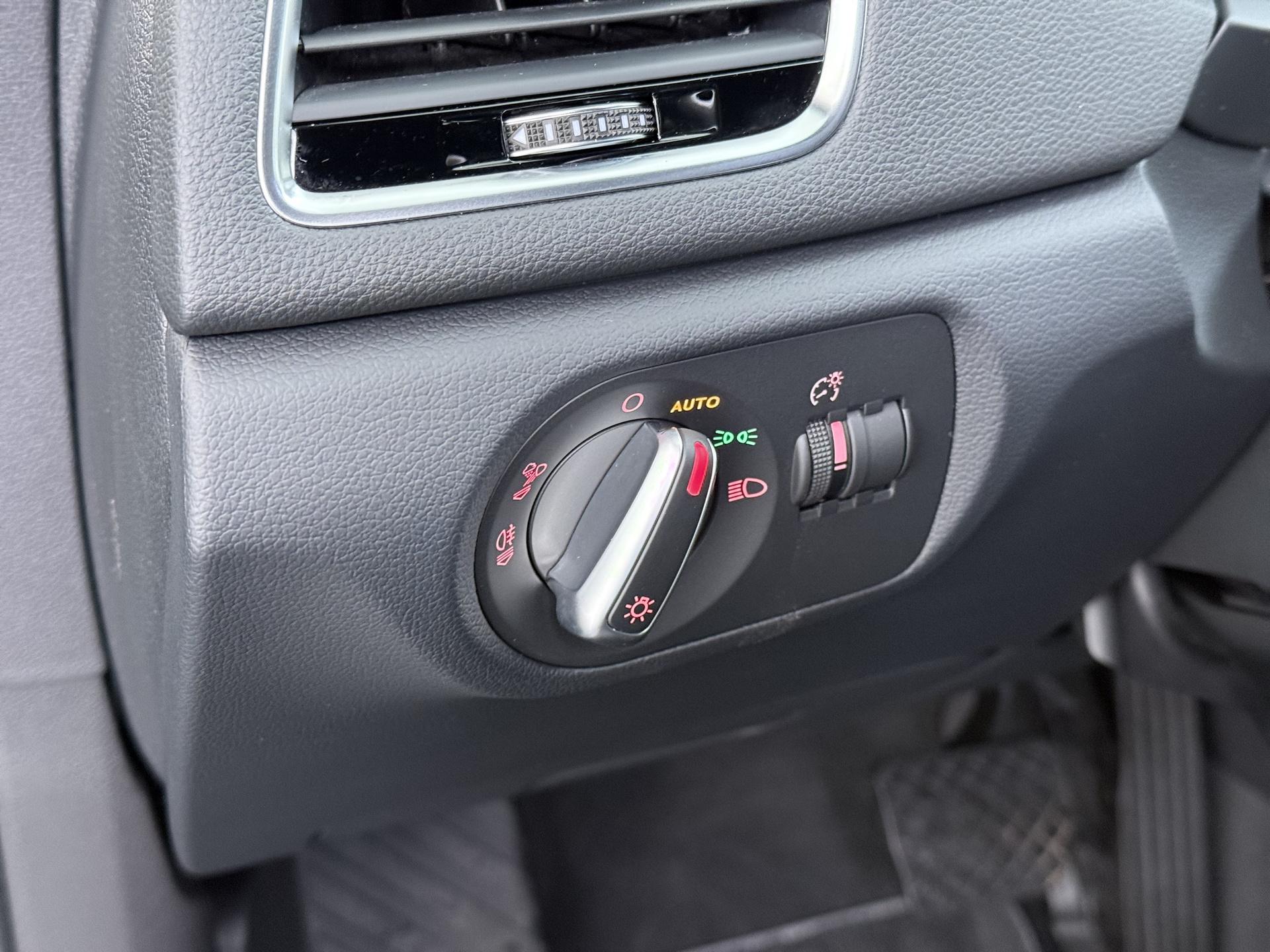 Audi Q3 1.4 TFSI CoD S Edition 19