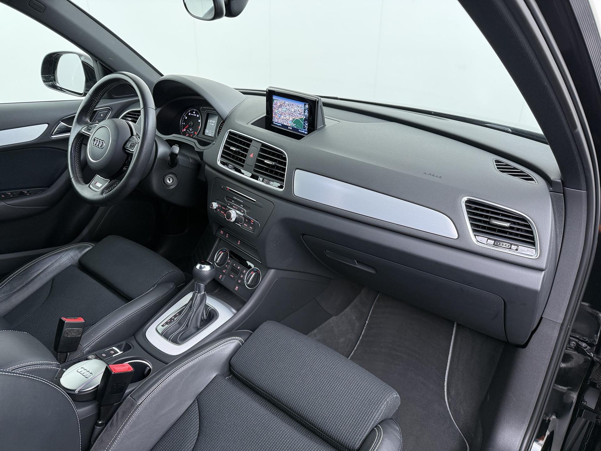 Audi Q3 1.4 TFSI CoD S Edition 34