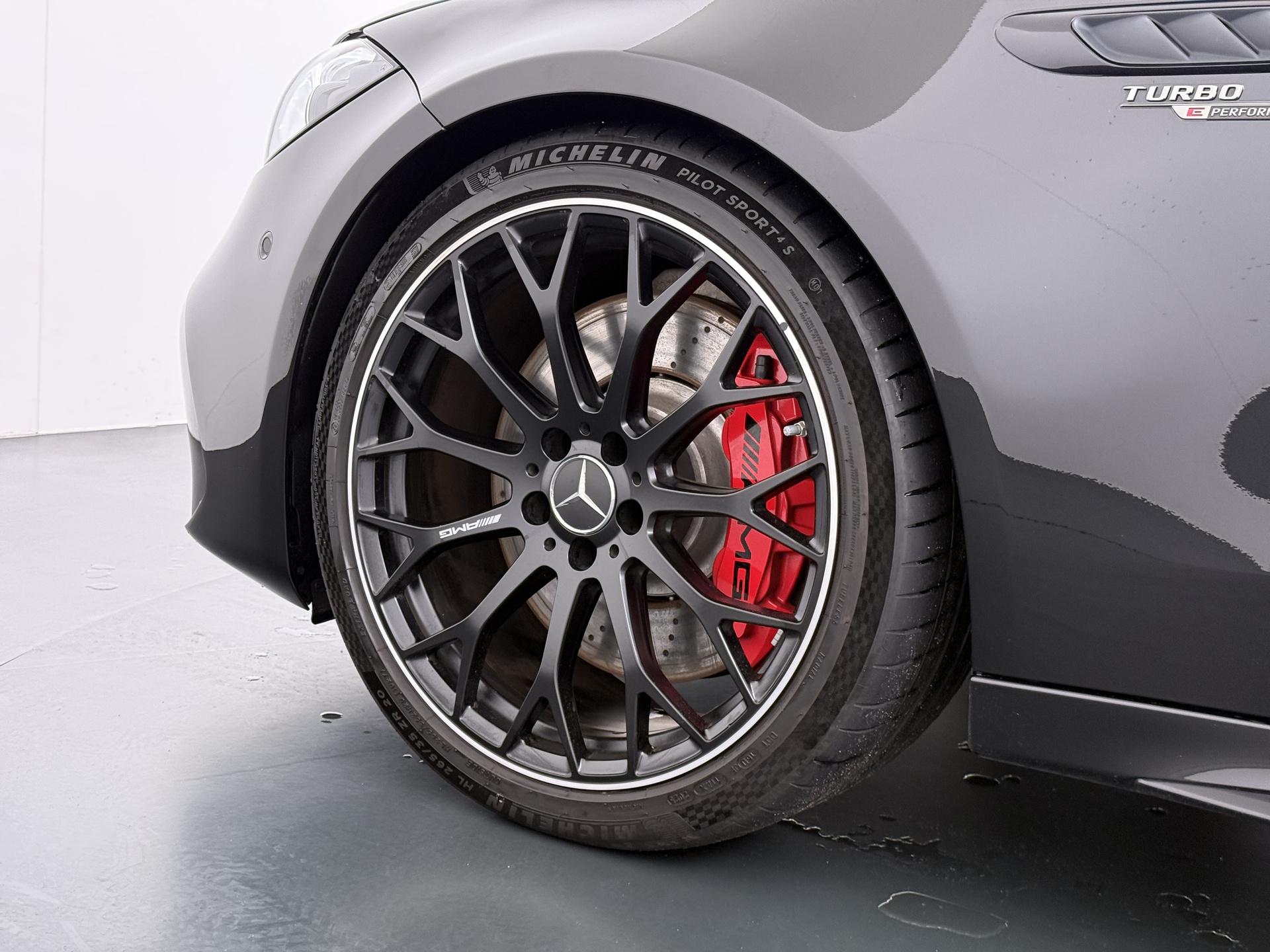 Mercedes-Benz C-Klasse Estate AMG 63 S E Performance 14