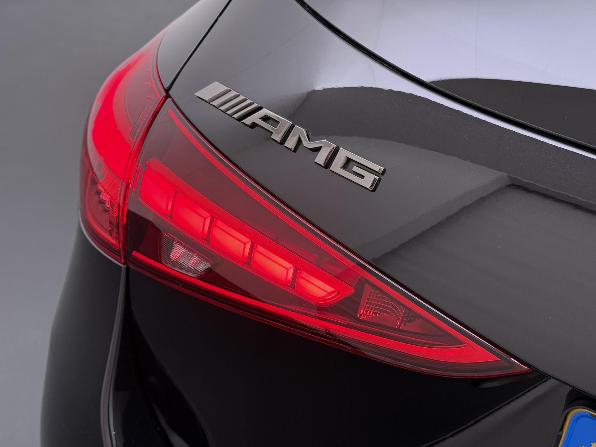 Mercedes-Benz C-Klasse Estate AMG 63 S E Performance 18