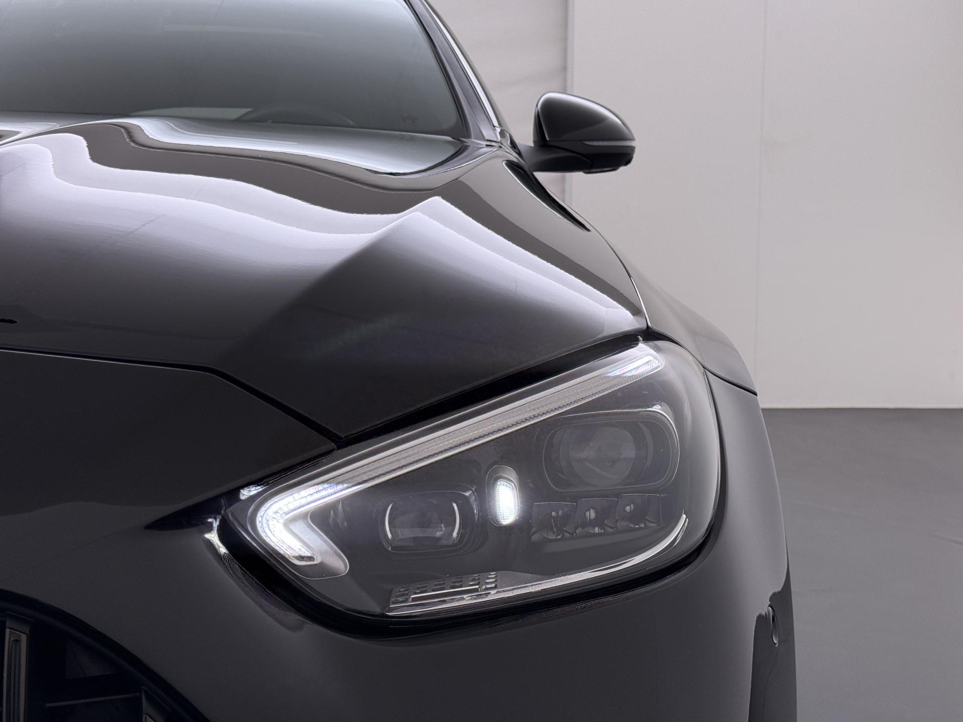 Mercedes-Benz C-Klasse Estate AMG 63 S E Performance 23