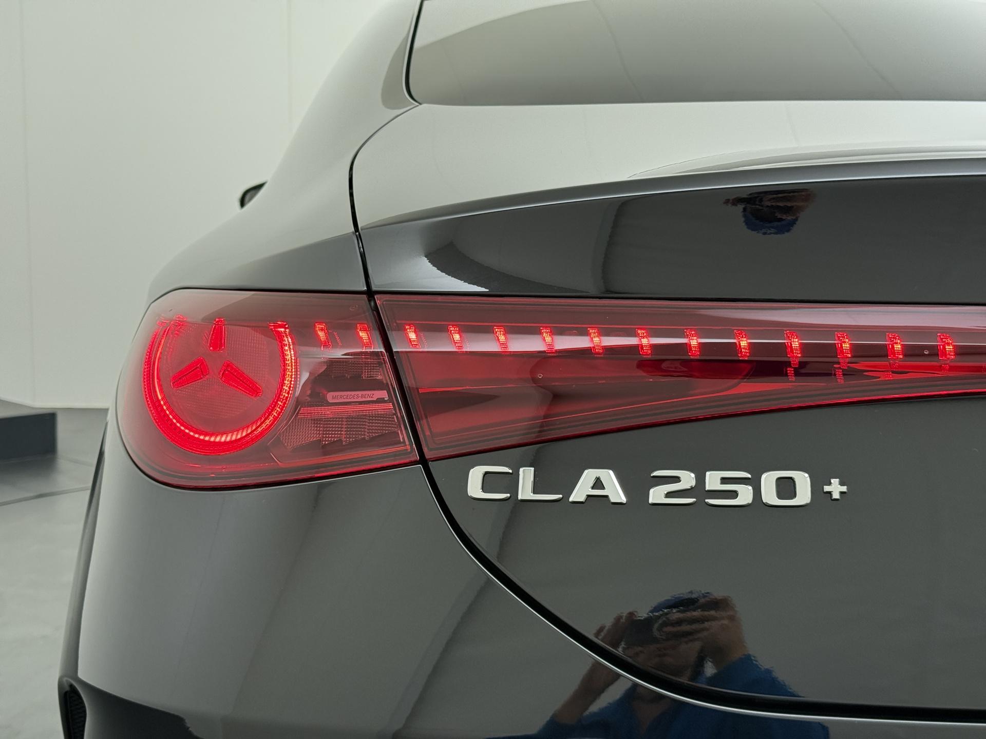 Mercedes-Benz CLA-Klasse 250+ Launch Edition 85 kWh 11
