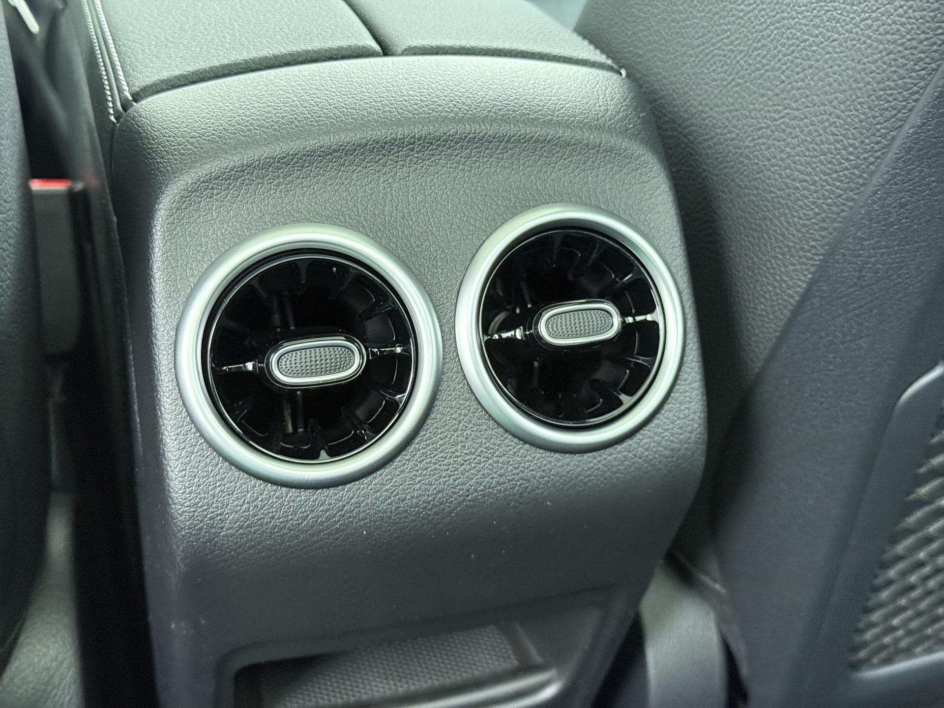 Mercedes-Benz GLA-klasse 250 e Business Solution AMG 29