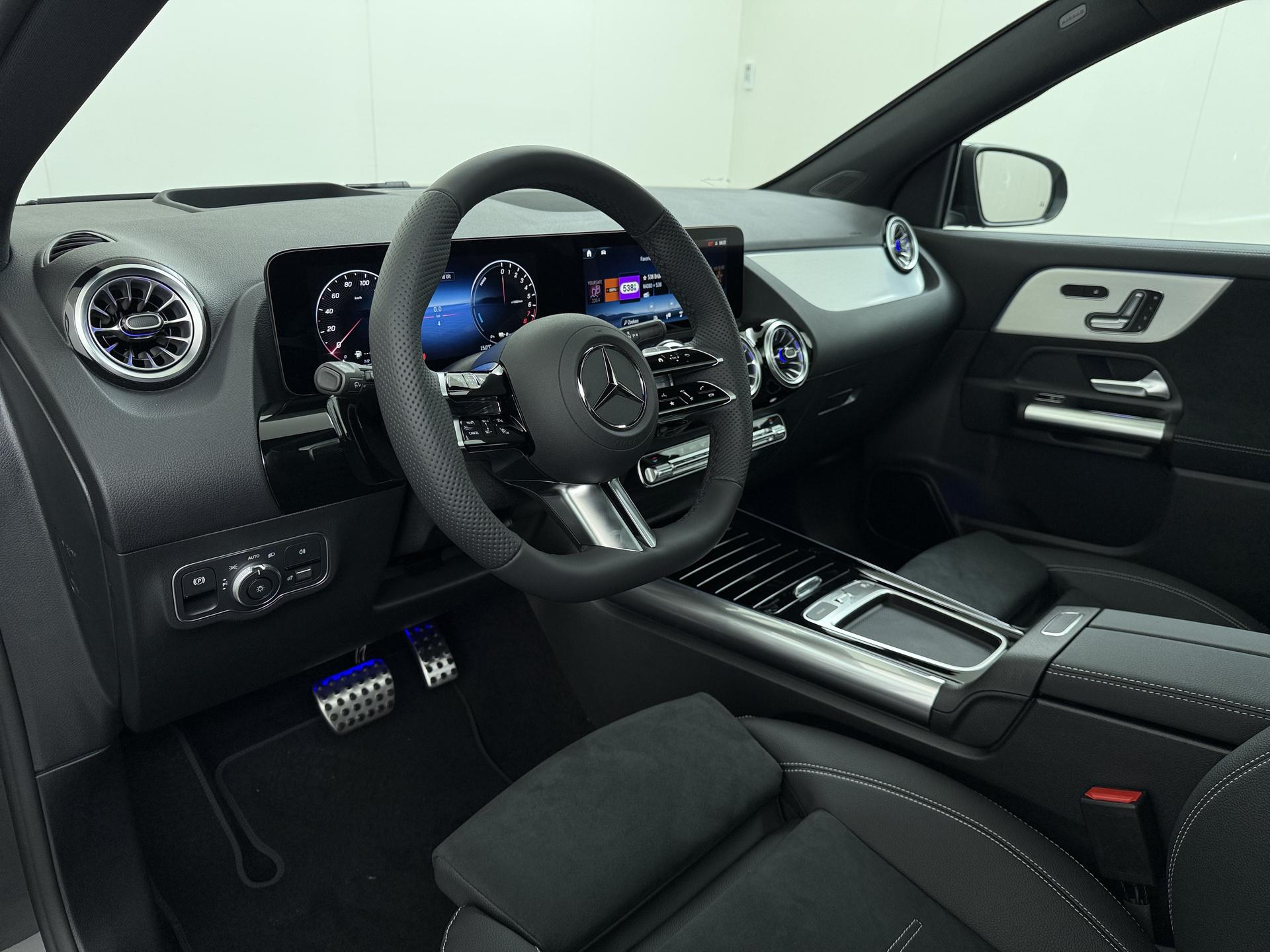 Mercedes-Benz GLA-klasse 250 e Business Solution AMG 3