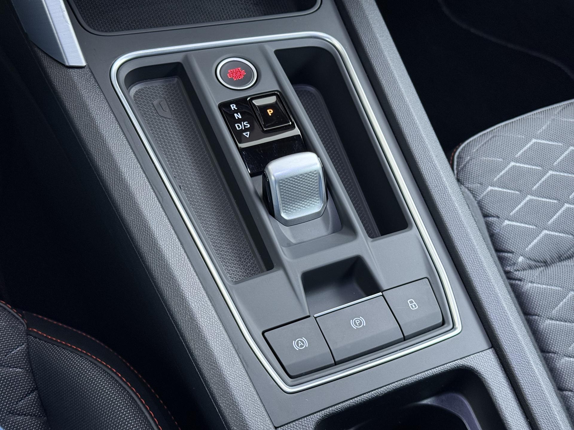 SEAT Leon Sportstourer 1.5 TSI e-Hybrid FR PHEV First Edition 30