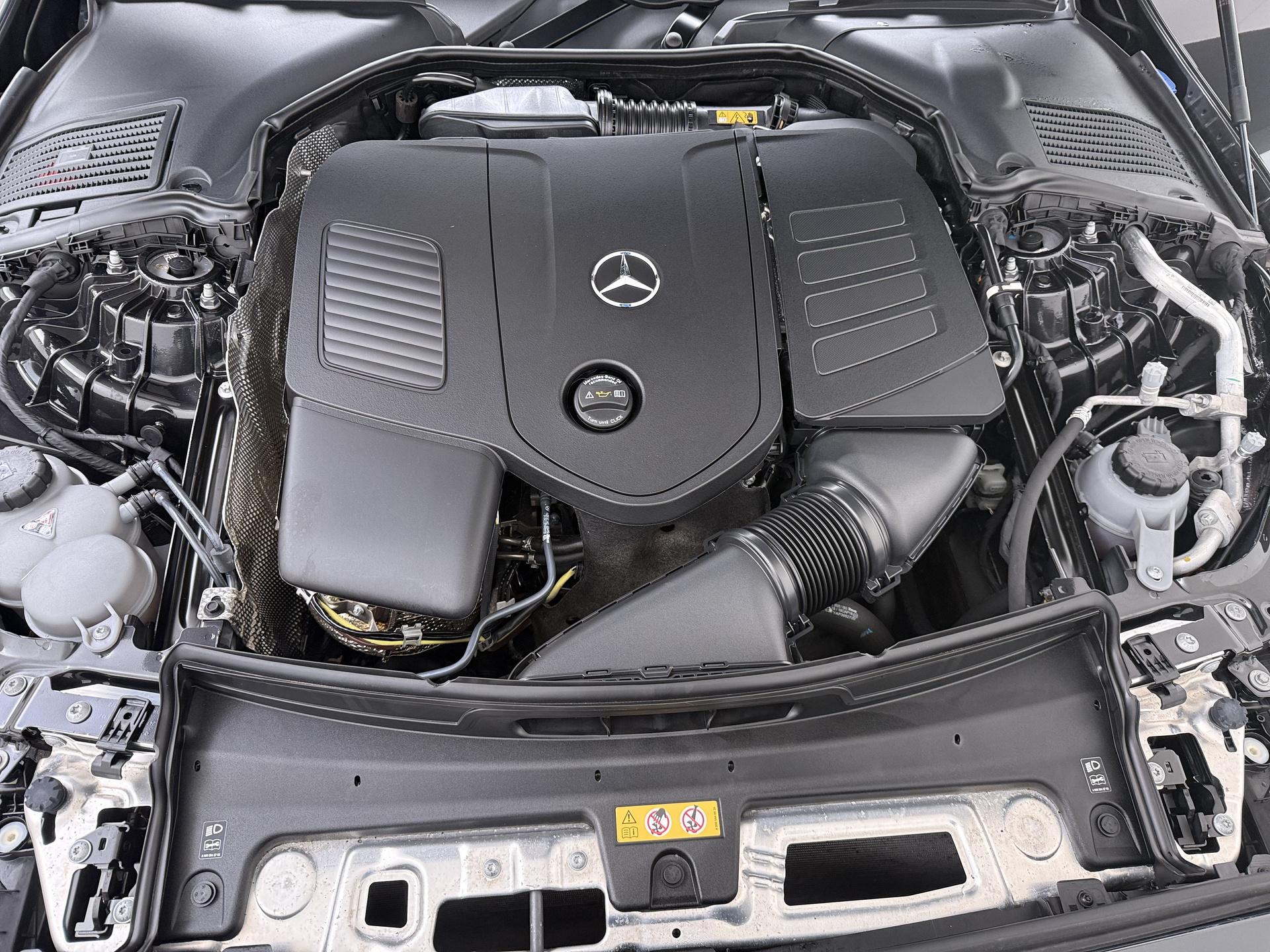 Mercedes-Benz C-Klasse Estate 180 AMG Line Star Edition 22