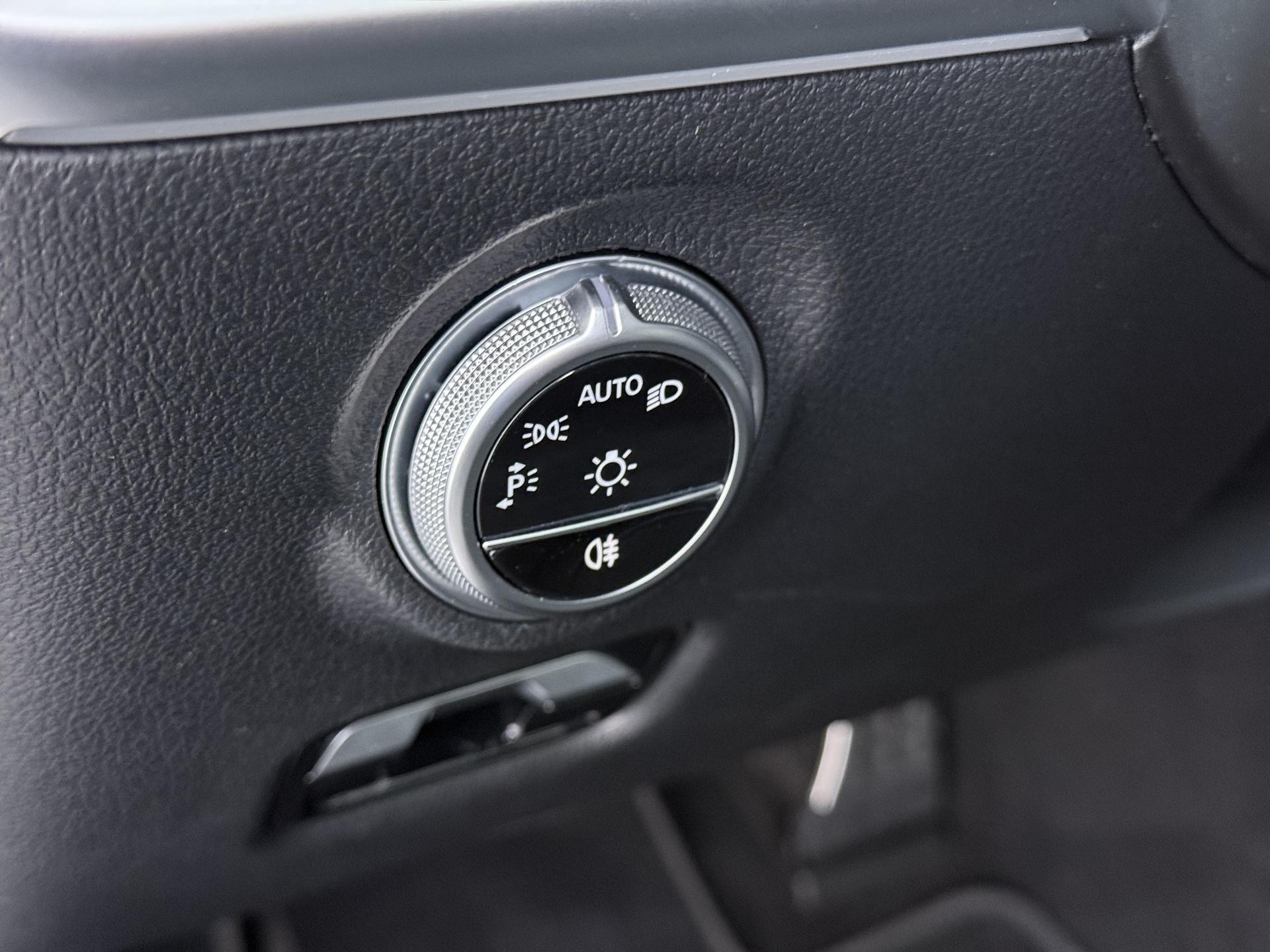 Mercedes-Benz C-Klasse Estate 180 AMG Line Star Edition 25