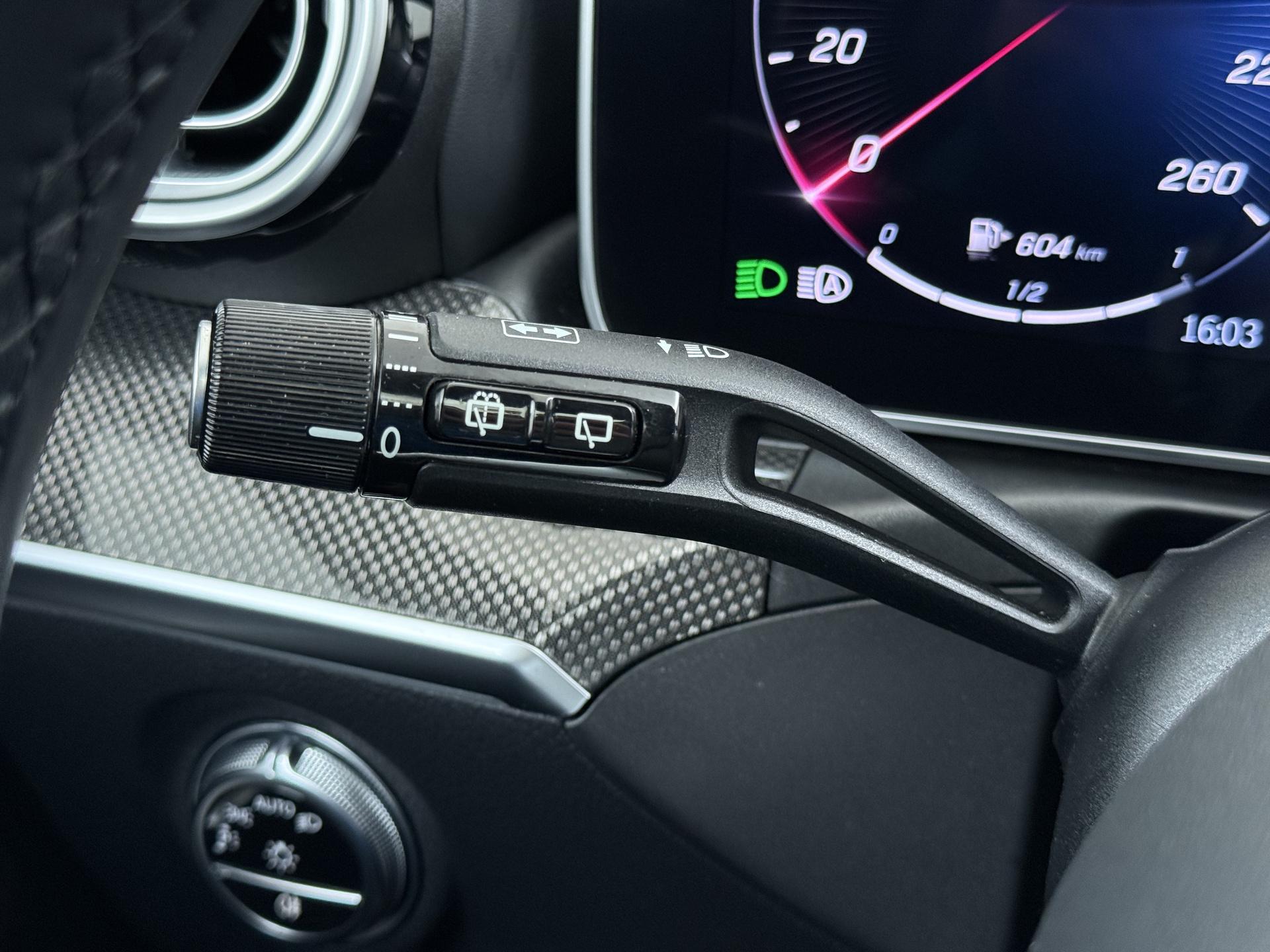 Mercedes-Benz C-Klasse Estate 180 AMG Line Star Edition 31