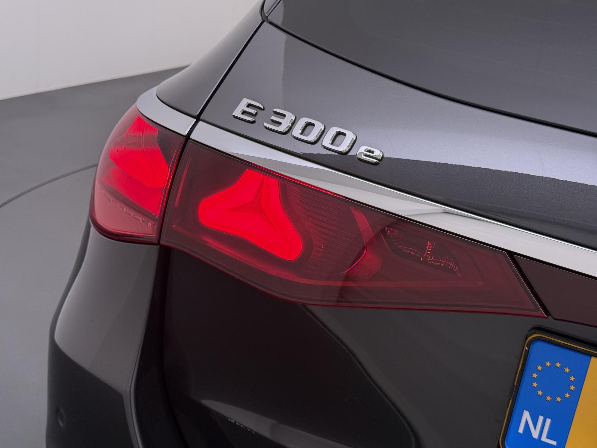 Mercedes-Benz E-Klasse Estate 300 e Sport Edition 17