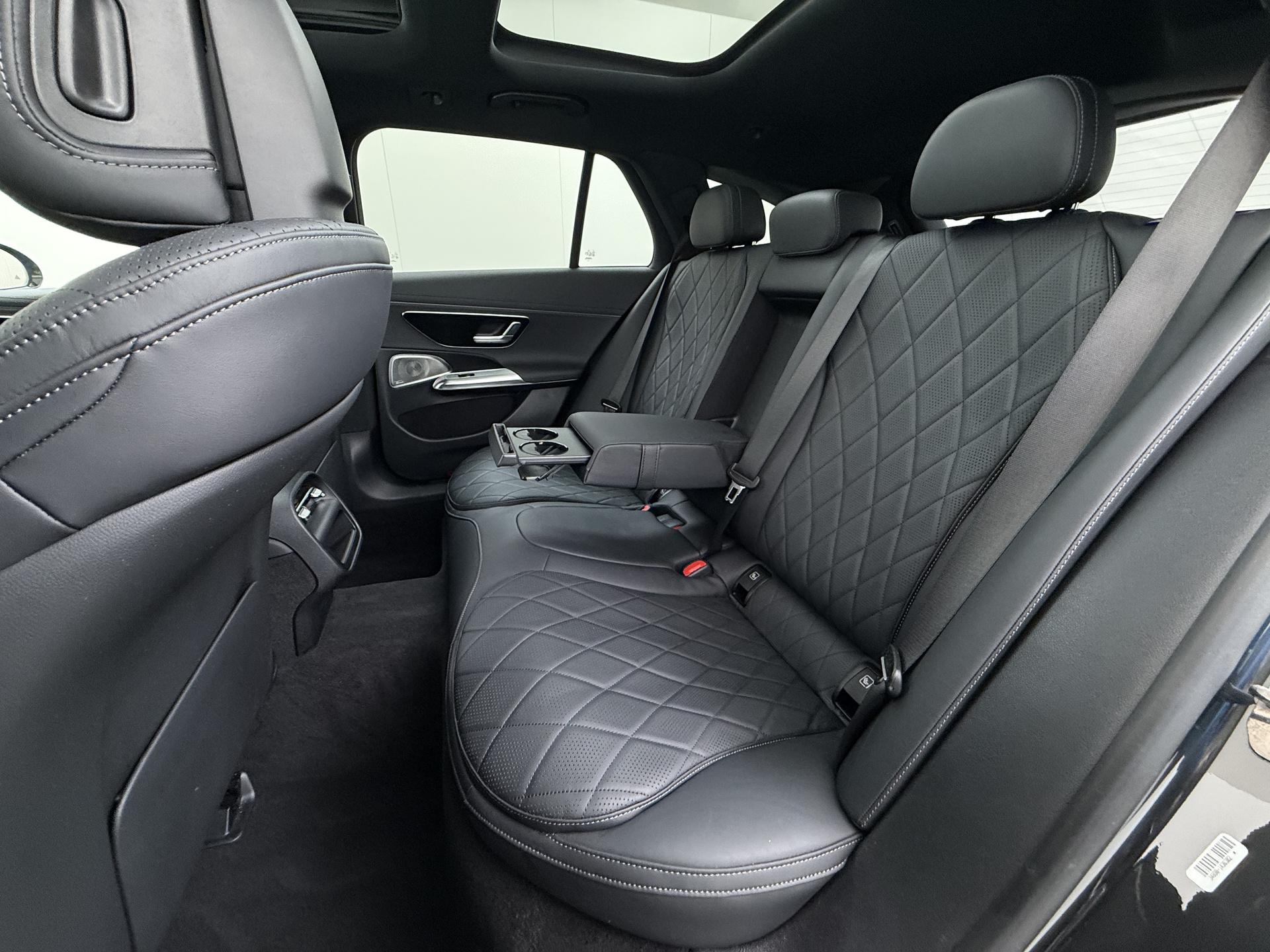 Mercedes-Benz E-Klasse Estate 300 e Sport Edition 28