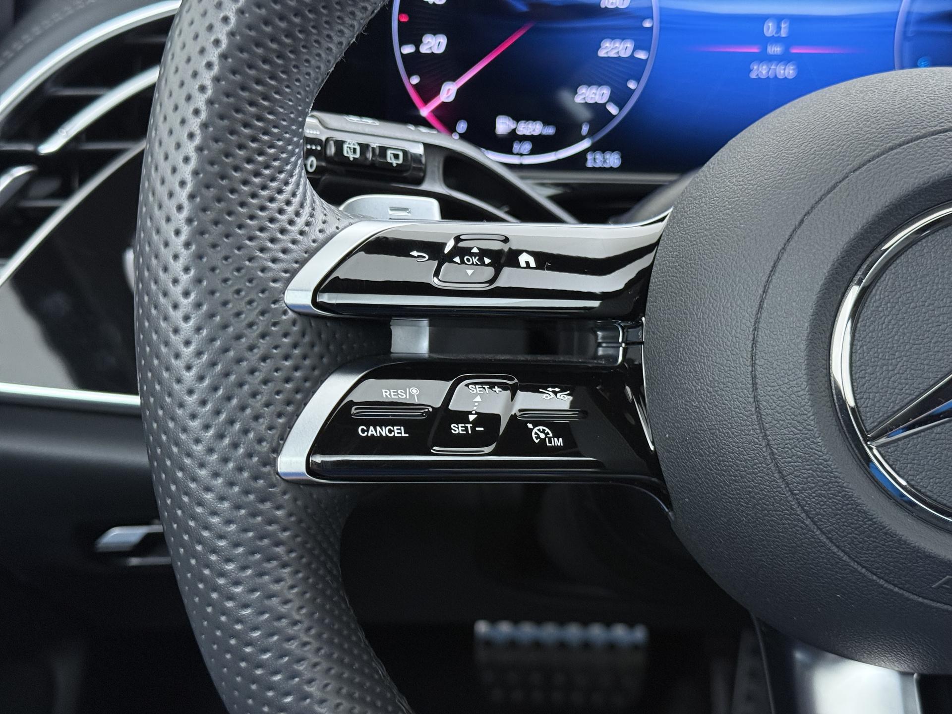 Mercedes-Benz E-Klasse Estate 300 e Sport Edition 35