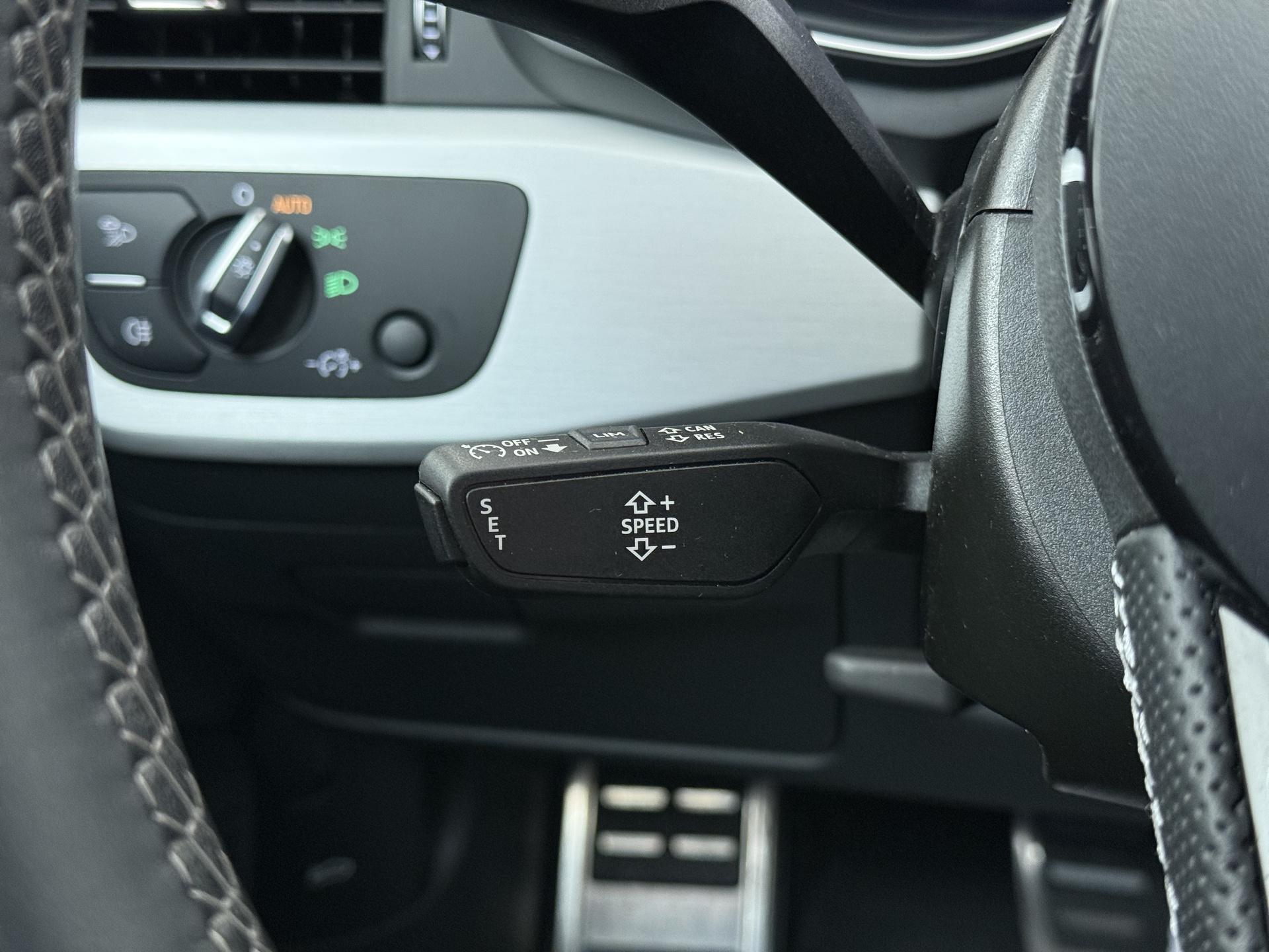 Audi A5 Sportback 40 TFSI S edition 24