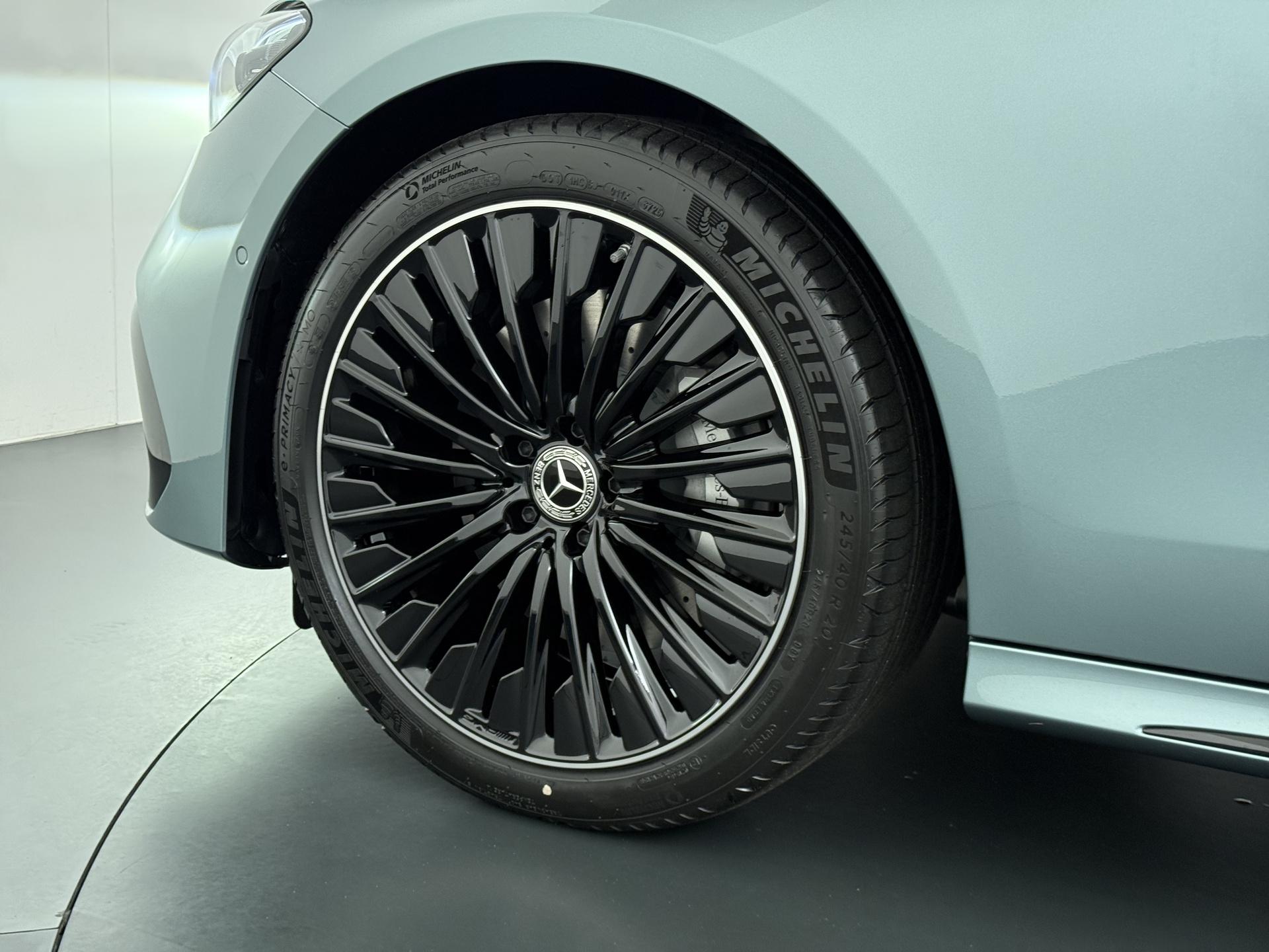 Mercedes-Benz E-Klasse Estate 300 e Sport Edition 16